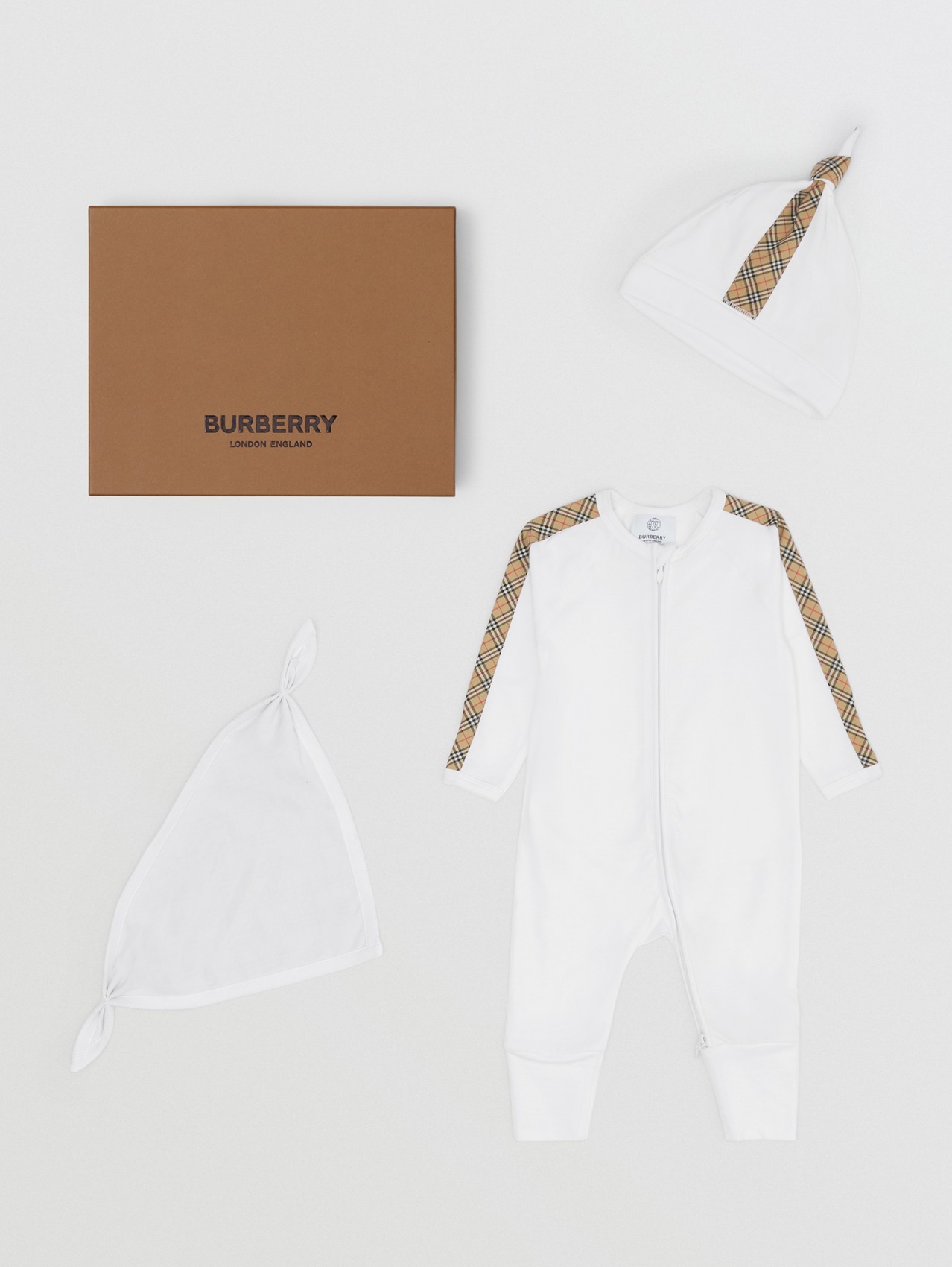 Check Trim Cotton Three-piece Baby Gift Set in White