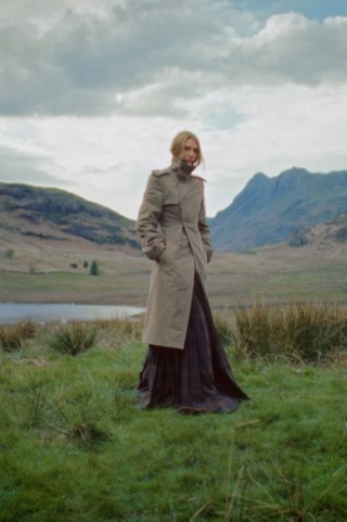 バ−バリ−のリバ−シブルコ−ト Burberry | Official Website