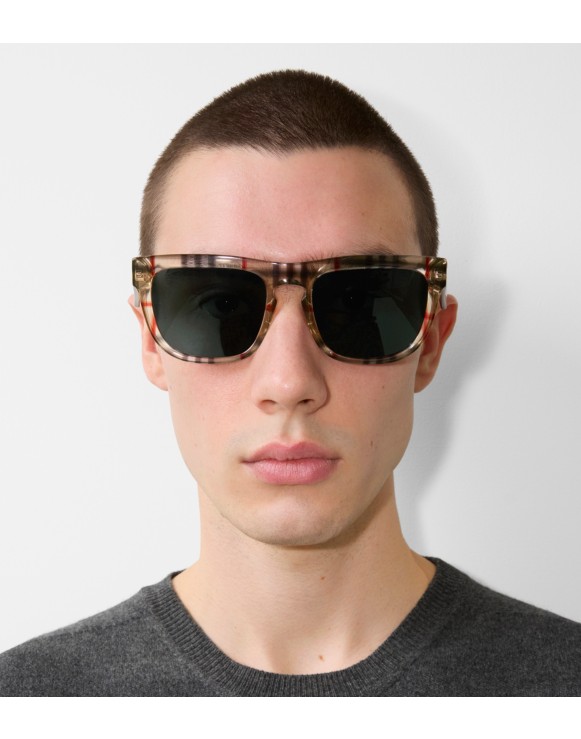 Burberry in sunglasses best sale