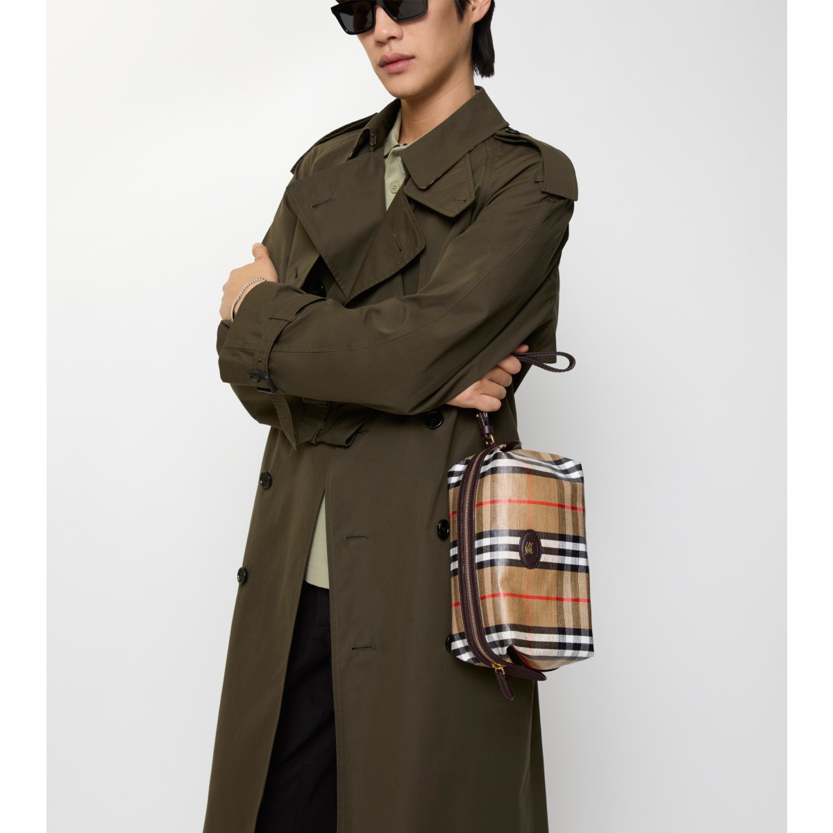  Check Highlands Travel Pouch