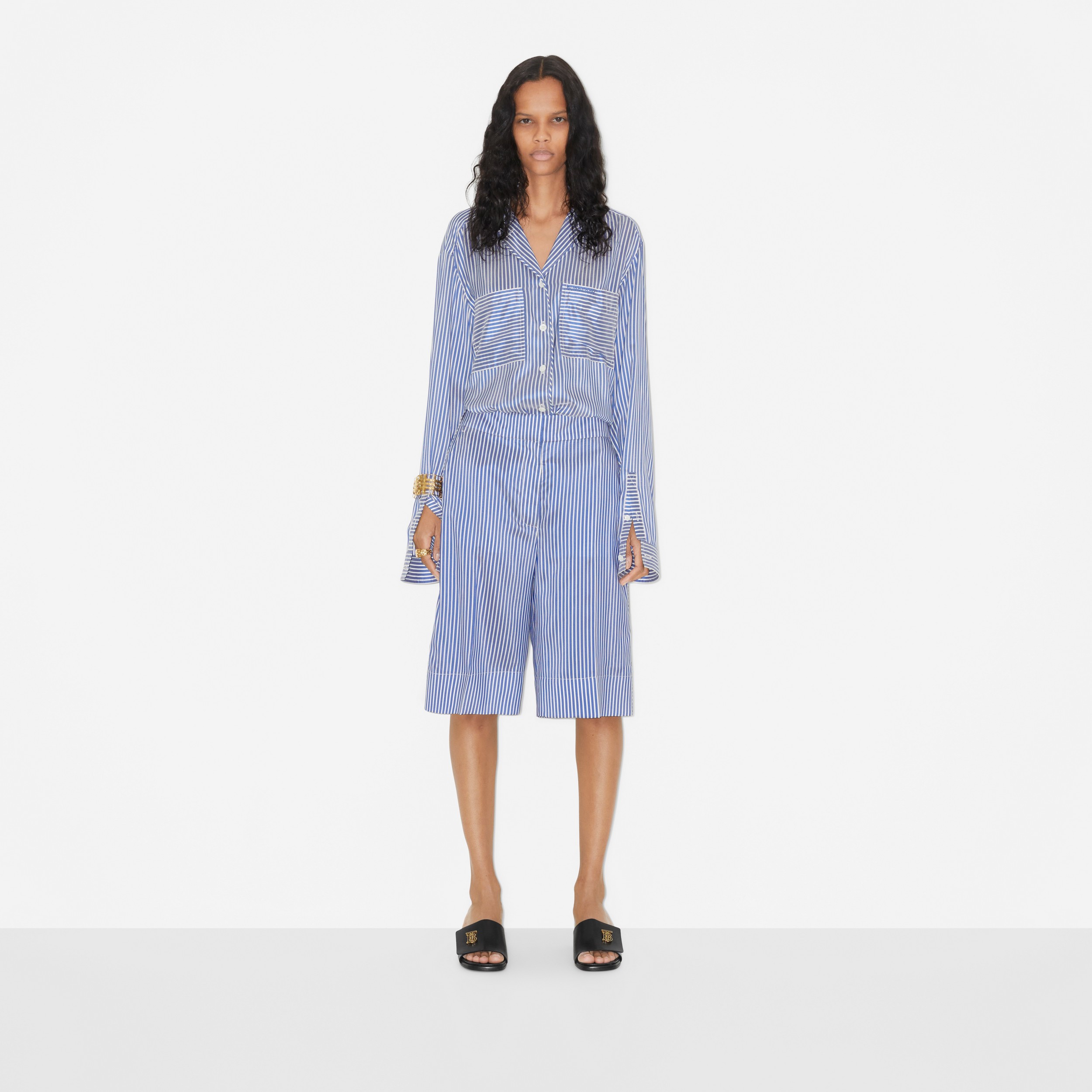 Chemise pyjama rayée en soie (Bleu/blanc) - Femme | Site officiel Burberry® - 2