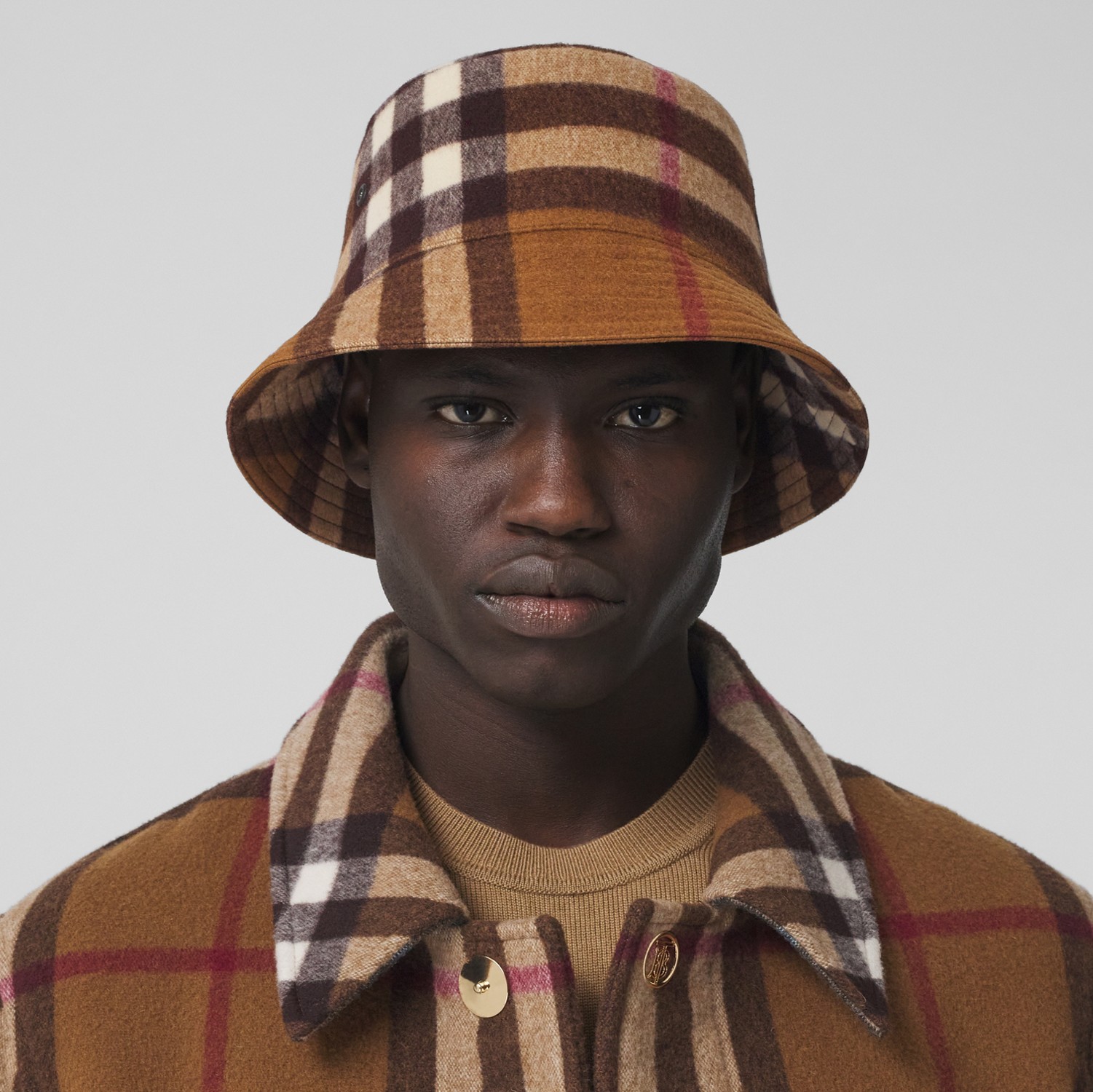 Exaggerated Check Wool Bucket Hat in Birch Brown | Burberry® Official