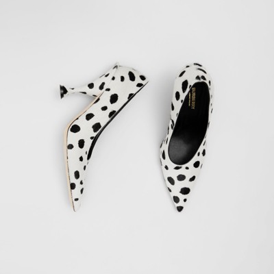 burberry pumps white