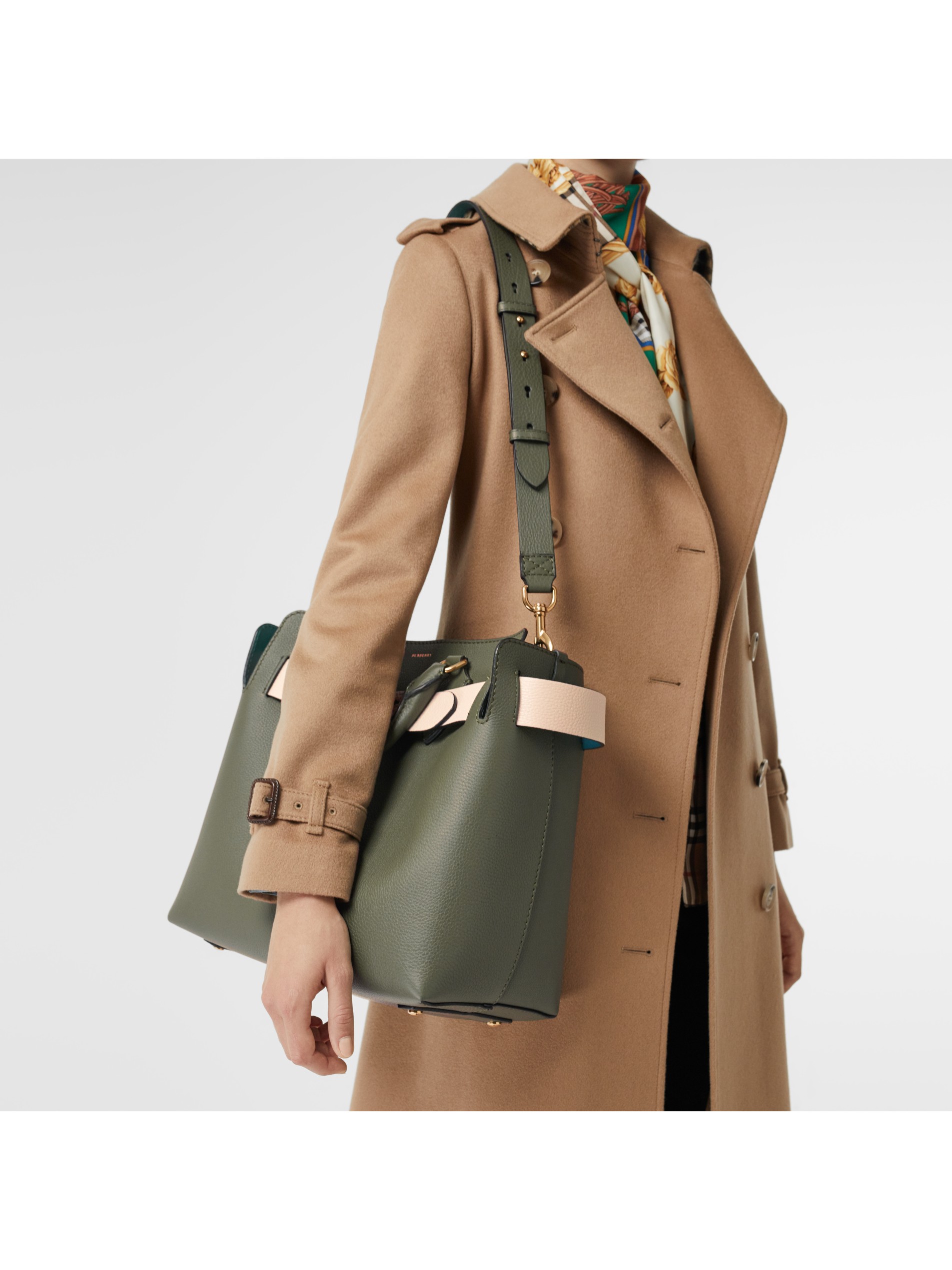 the belt - 中号皮革贝尔特包 (鼠尾草绿) - 女士 | burberry 博柏利