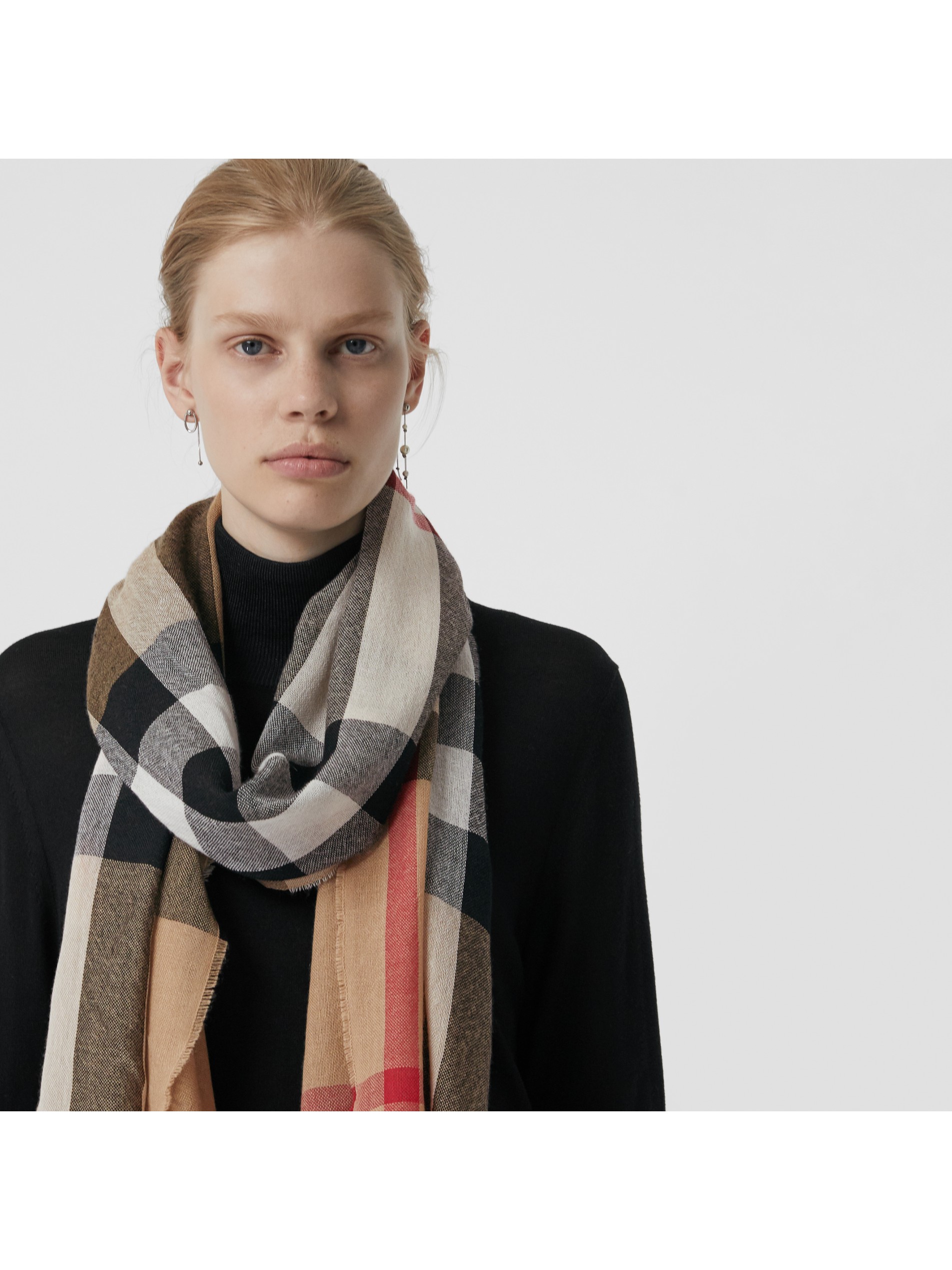 轻盈格纹羊绒混纺围巾 (驼色) | burberry 博柏利