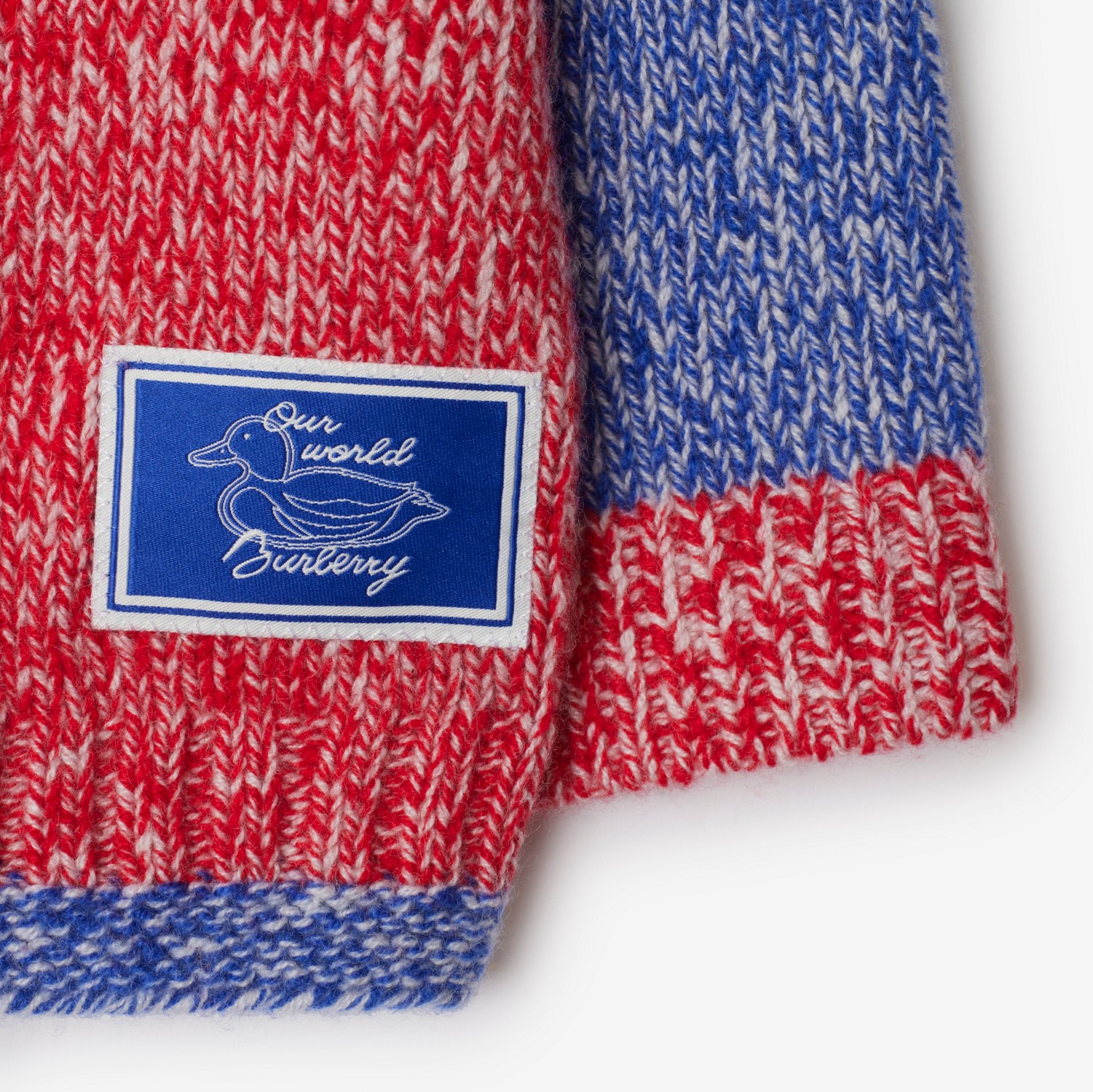 Thomas Bear Cashmere Two-piece Baby Gift Set in Rhubarb Thomas Bear Cashmere Two-piece Baby Gift Set in Rhubarb