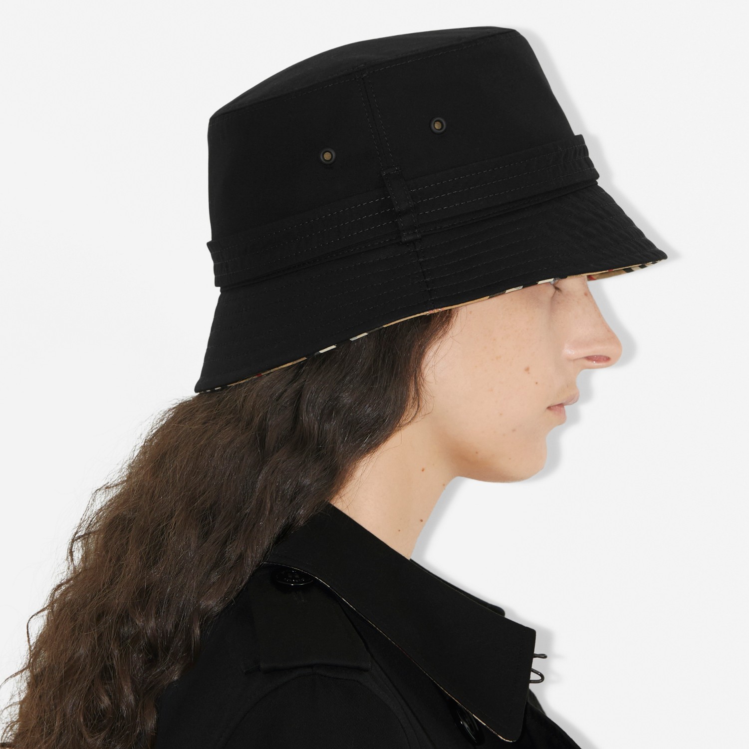 Sombrero de pesca en algodón de gabardina con correa (Negro) | Burberry® oficial