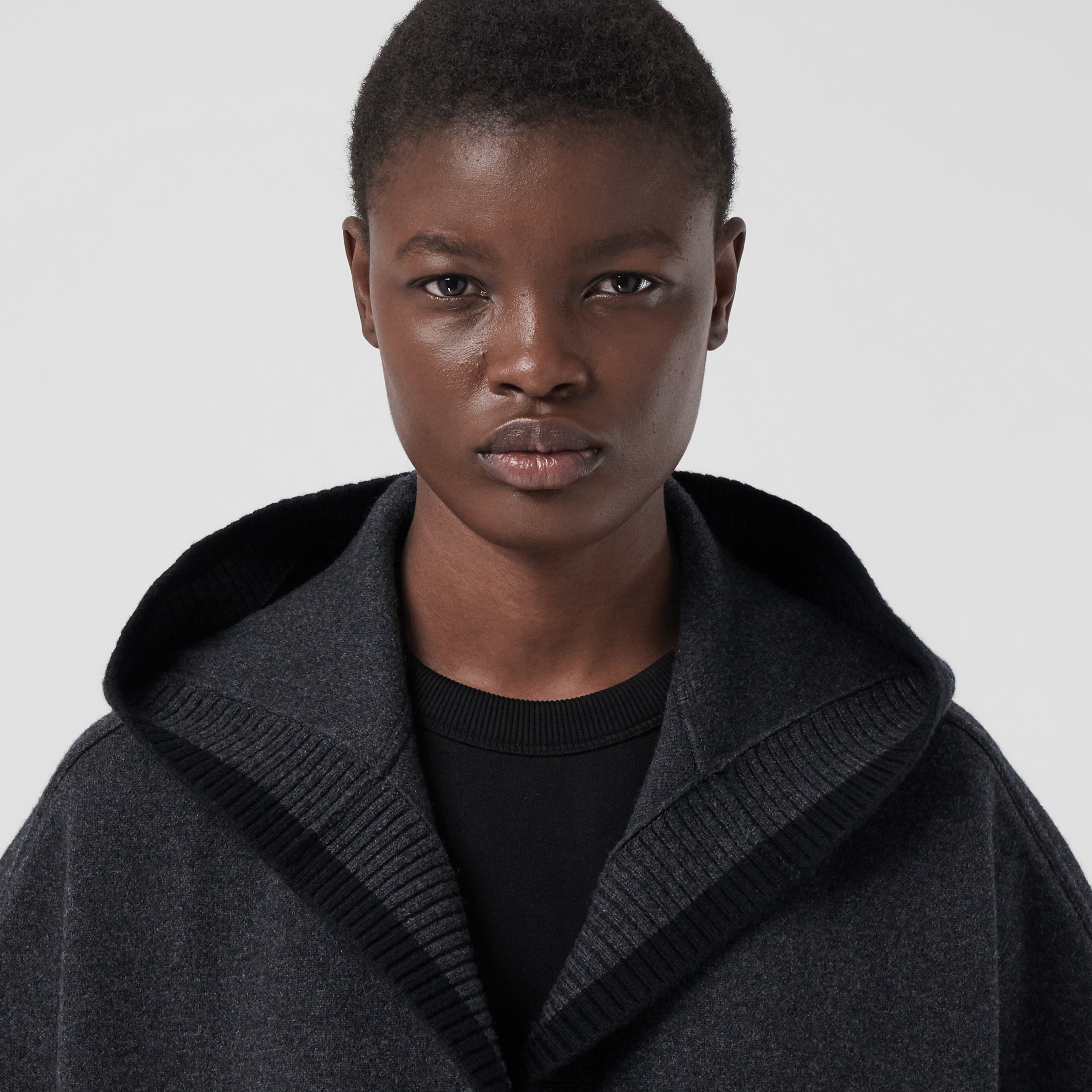 Logo Graphic Wool Cashmere Jacquard Hooded Cape in Charcoal - Women | Burberry® Official - 2