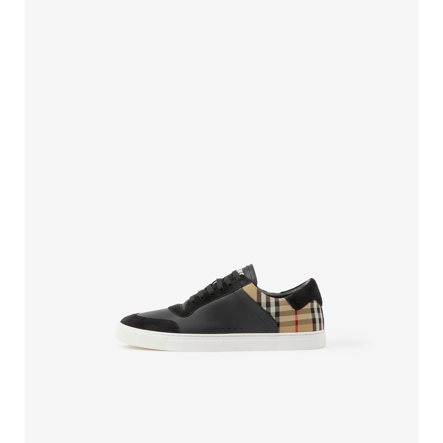 Burberry x outlet converse negra