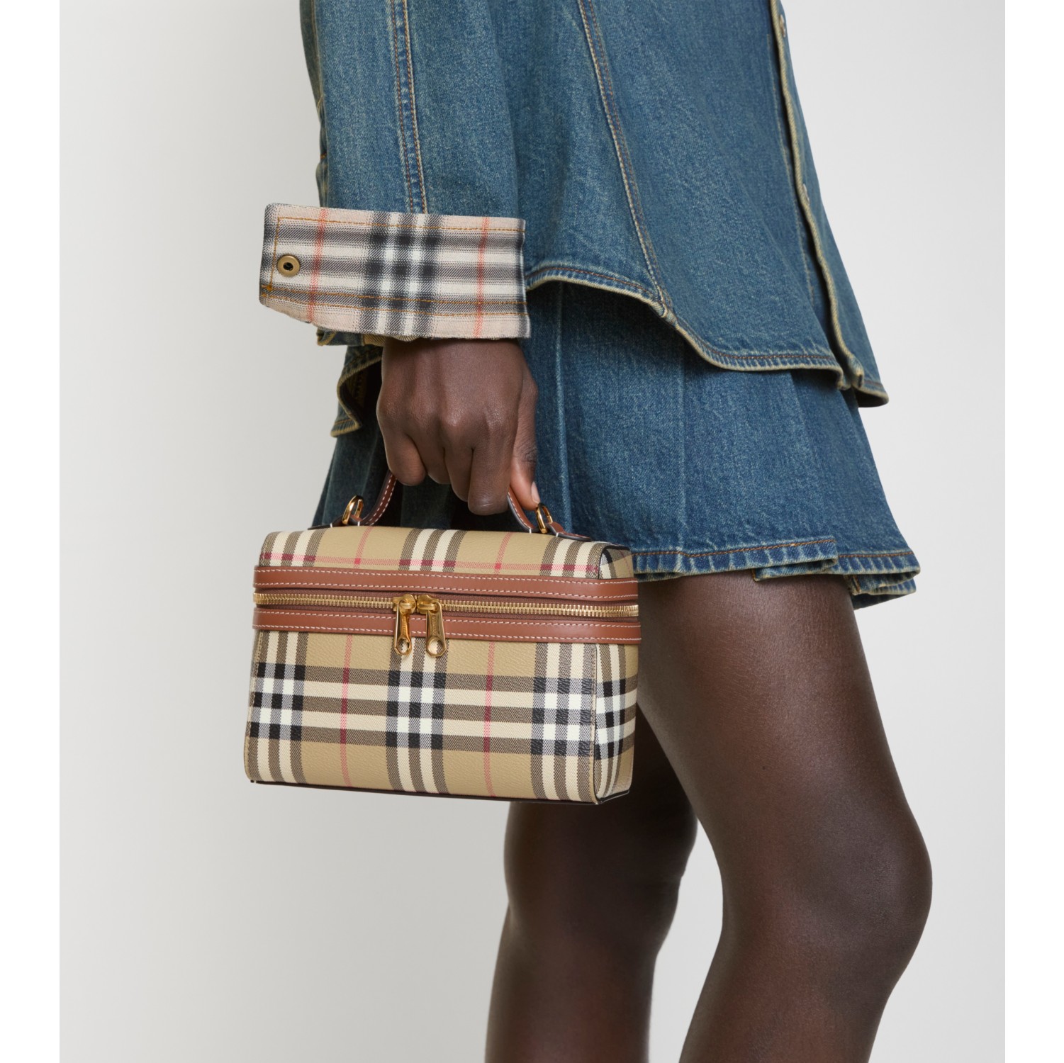 Check Vanity Bag​