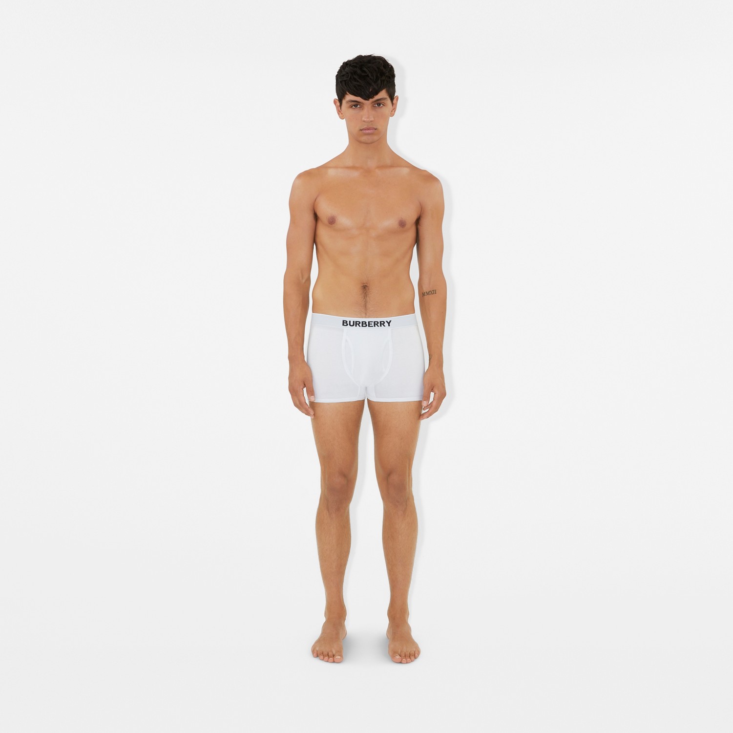 徽标装饰平角短裤 (白色) - 男士 | Burberry® 博柏利官网