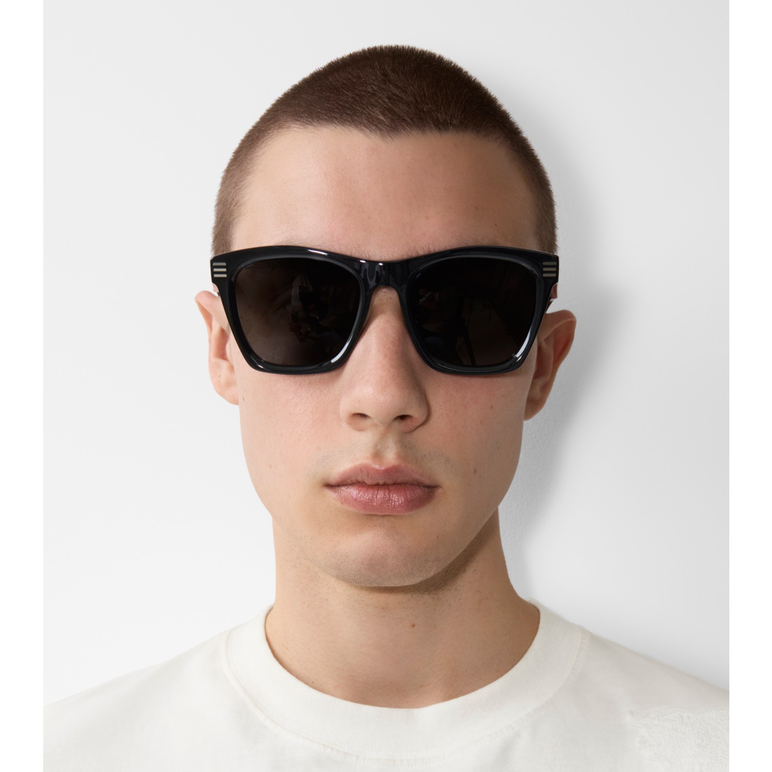 Square Sunglasses in Black Men Burberry Official