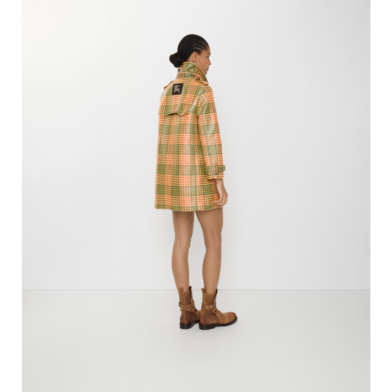 Short Check Coated Raffia-effect Summerside Trench Coat in Chrome yellow/pomegranate pink - Women, Nylon | Burberry® Official
