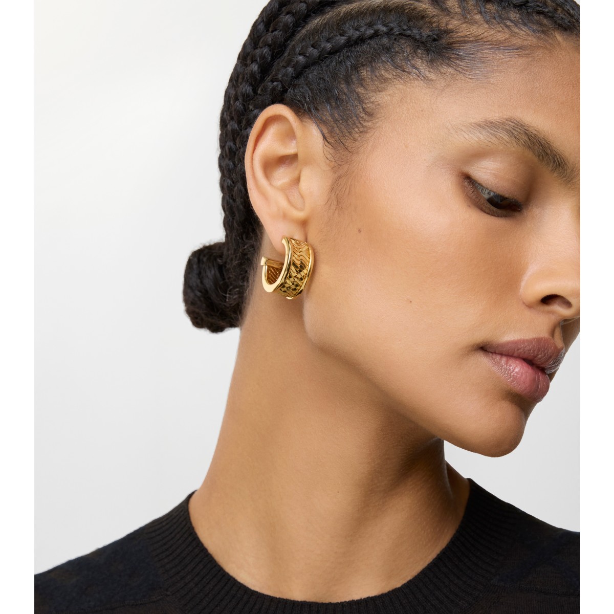  Check Engraved Hoop Earrings