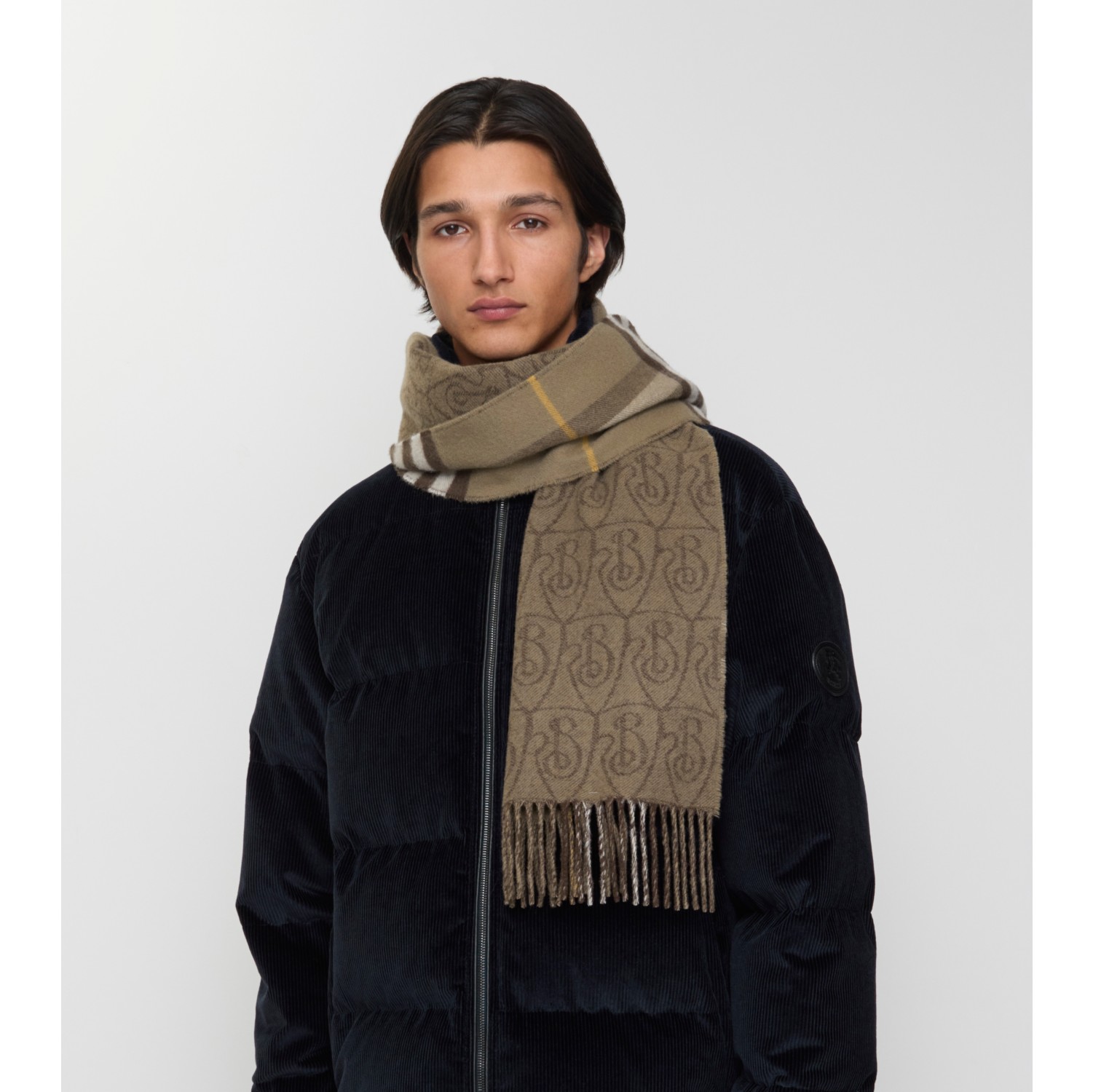 Reversible B Shield Cashmere Scarf in Vole brown | Burberry® Official