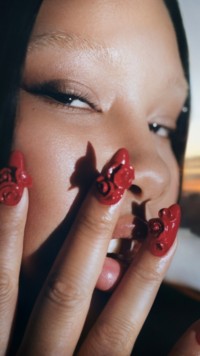 Brand 01 Model with red rose nails