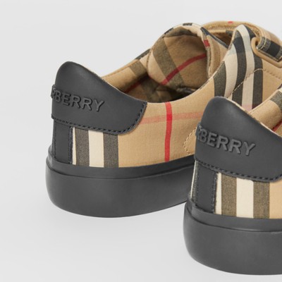 burberry tenis jeans