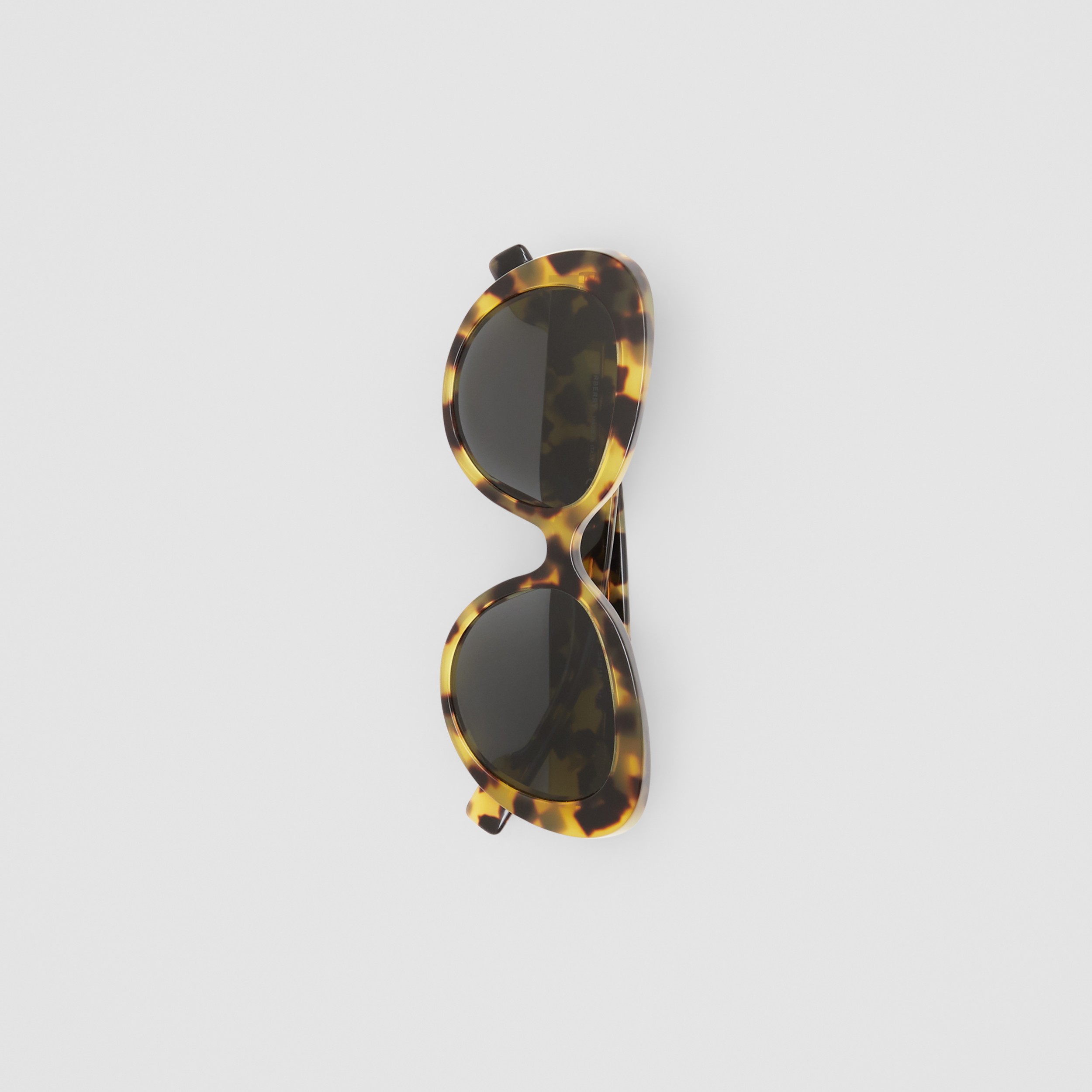  Monogram  Motif  Cat  eye  Frame Sunglasses in Bright 