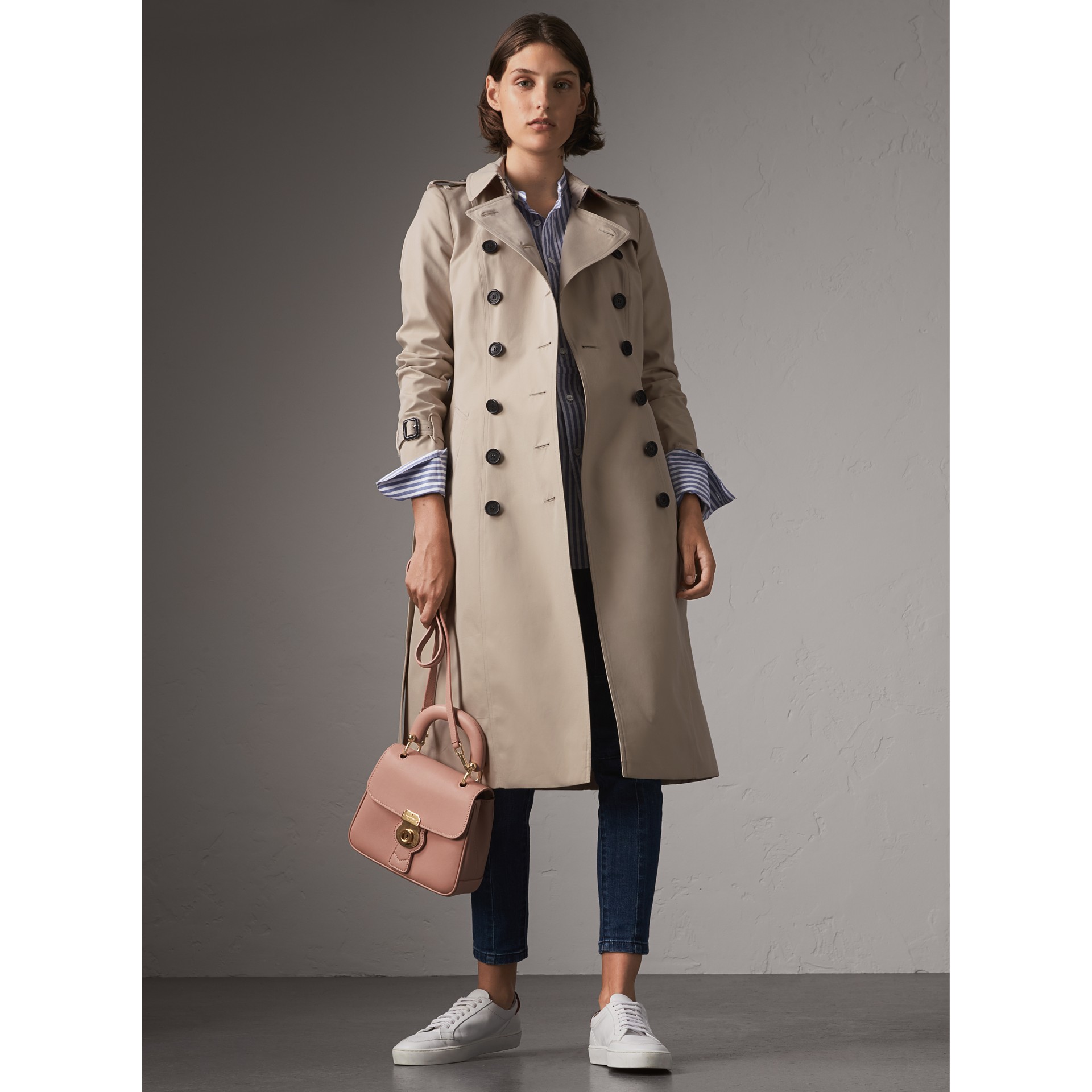 The Chelsea – Extra-long Trench Coat in Stone - Women | Burberry United ...