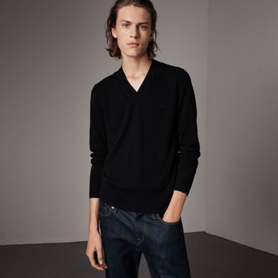 black burberry sweater