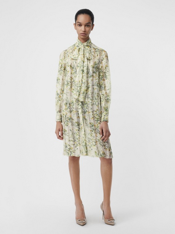 Women S Clothing Burberry United States Fl Print Organza Tie Neck Shirt Dress In Lawn Green
