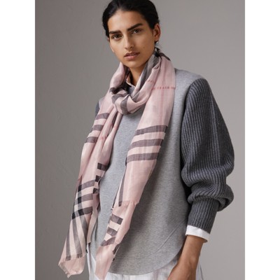 burberry nova check wool scarf