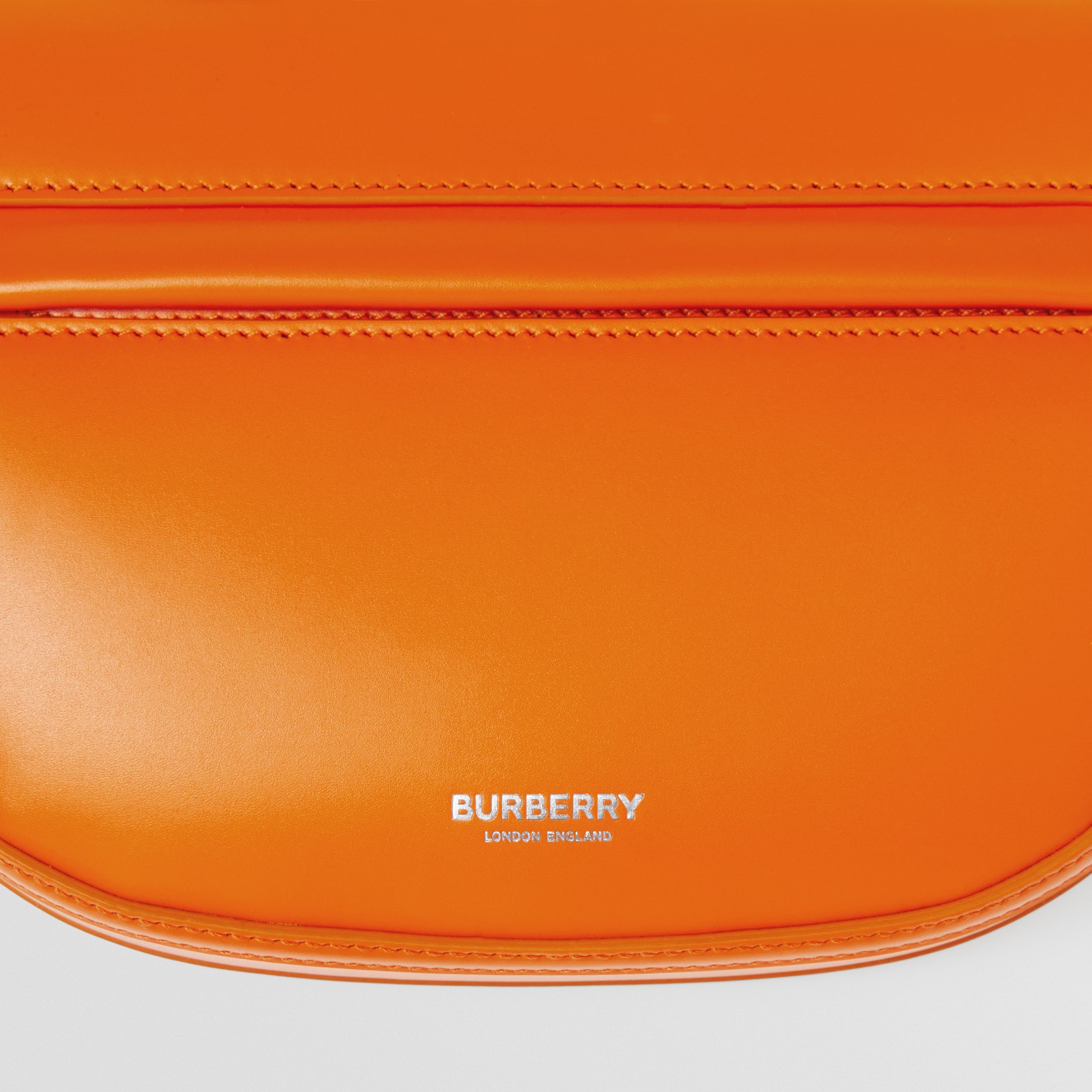 Mini sac Olympia zippé en cuir (Orange) - Femme | Site officiel Burberry® - 2