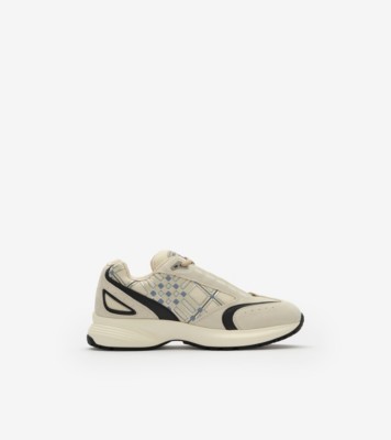 Burberry ナイロン スエード＆レザー エクリプススニーカー (プラスターホワイト／ストーミーブルー) - ウィメンズ | Burberry®公式サイト