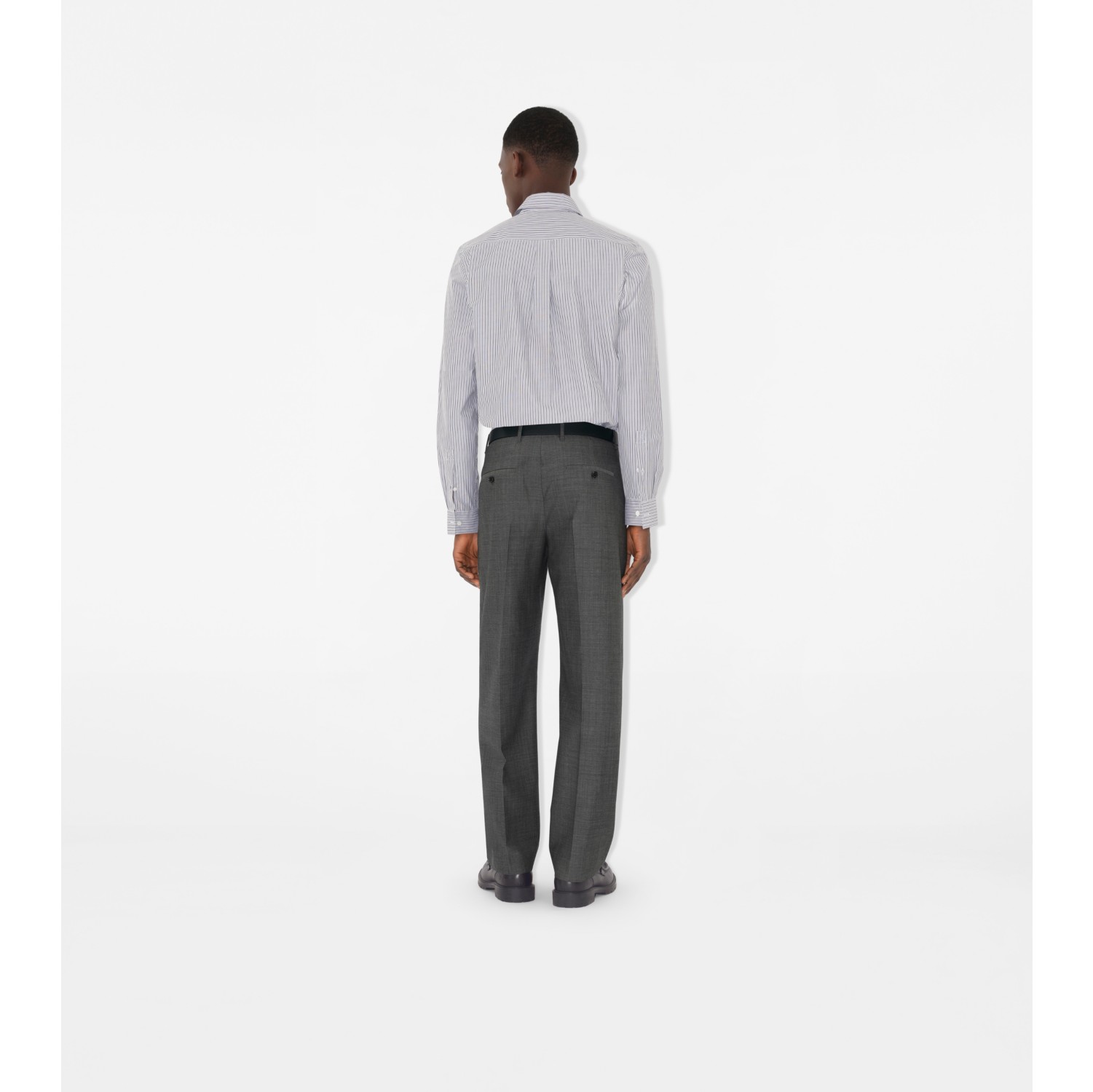 Camisa en algodón a rayas con corte estándar