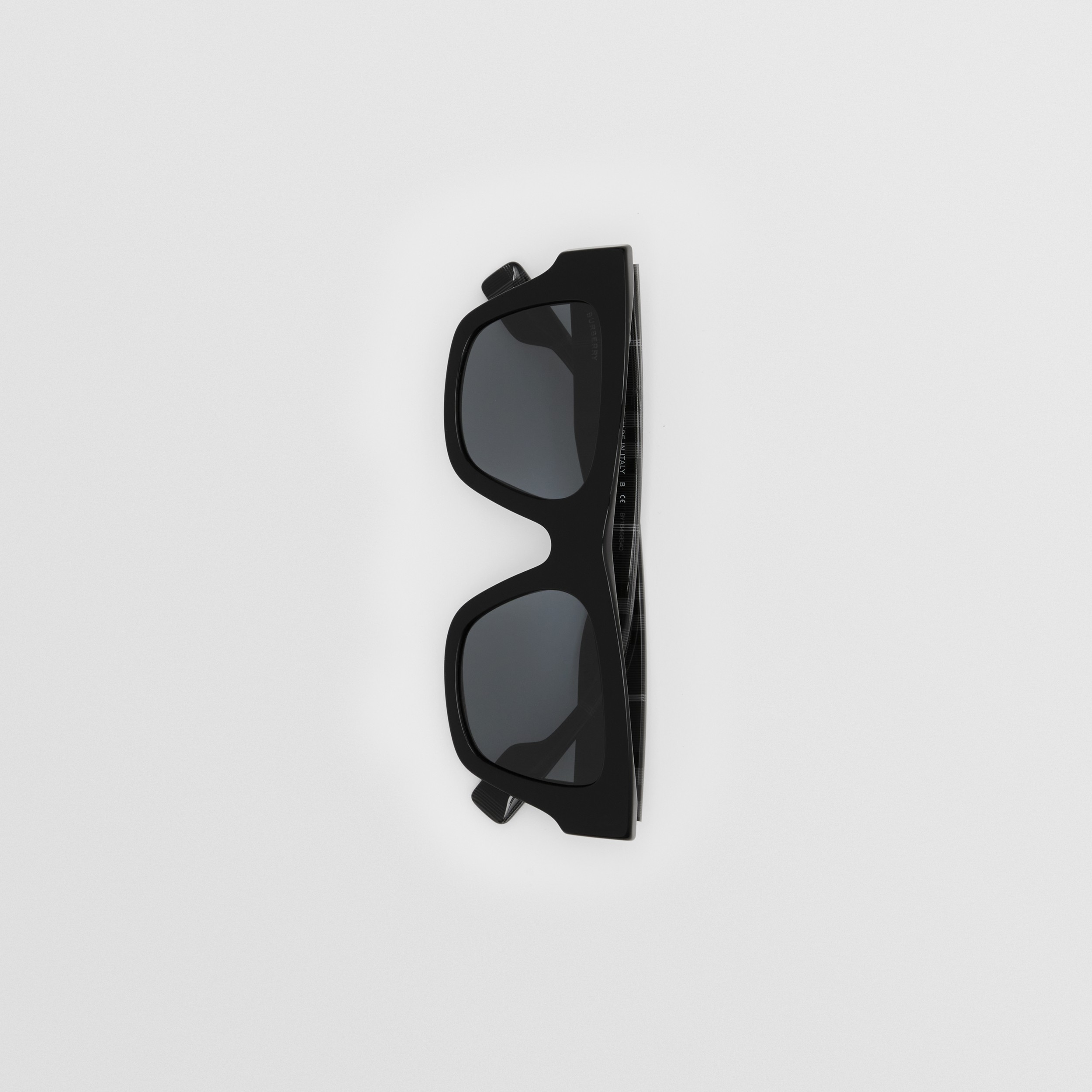 Square Frame Sunglasses in Black/charcoal - Men | Burberry® Official - 4