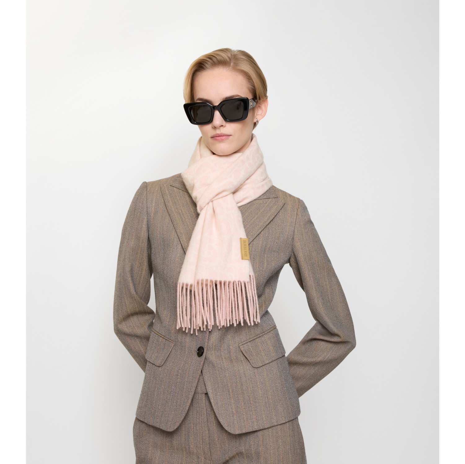 B Charm Cashmere Scarf in Peony pink | Burberry® Official