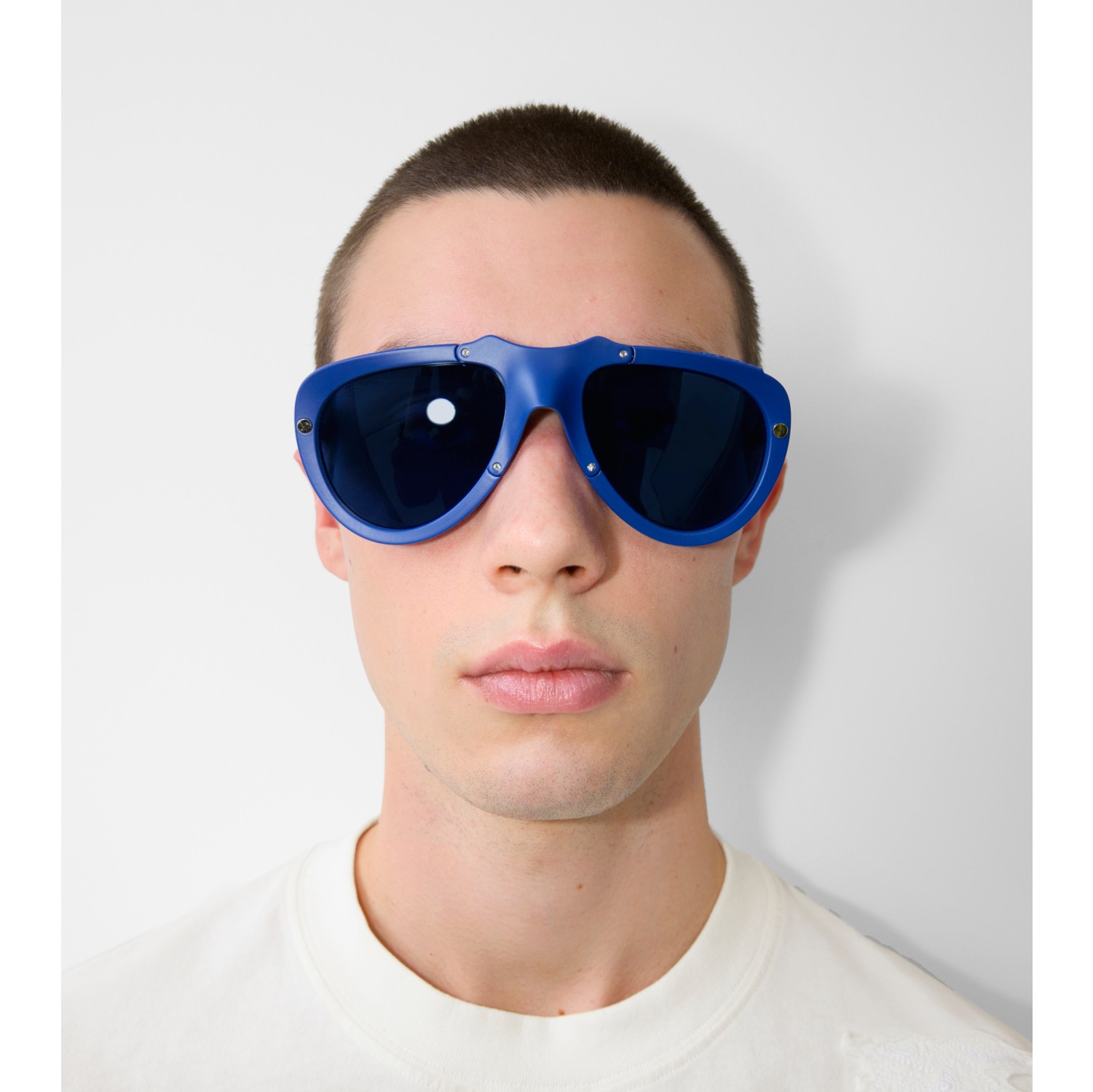 Shield Mask Sunglasses in Knight | Burberry® Official