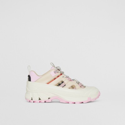 burberry mini arthur trainers
