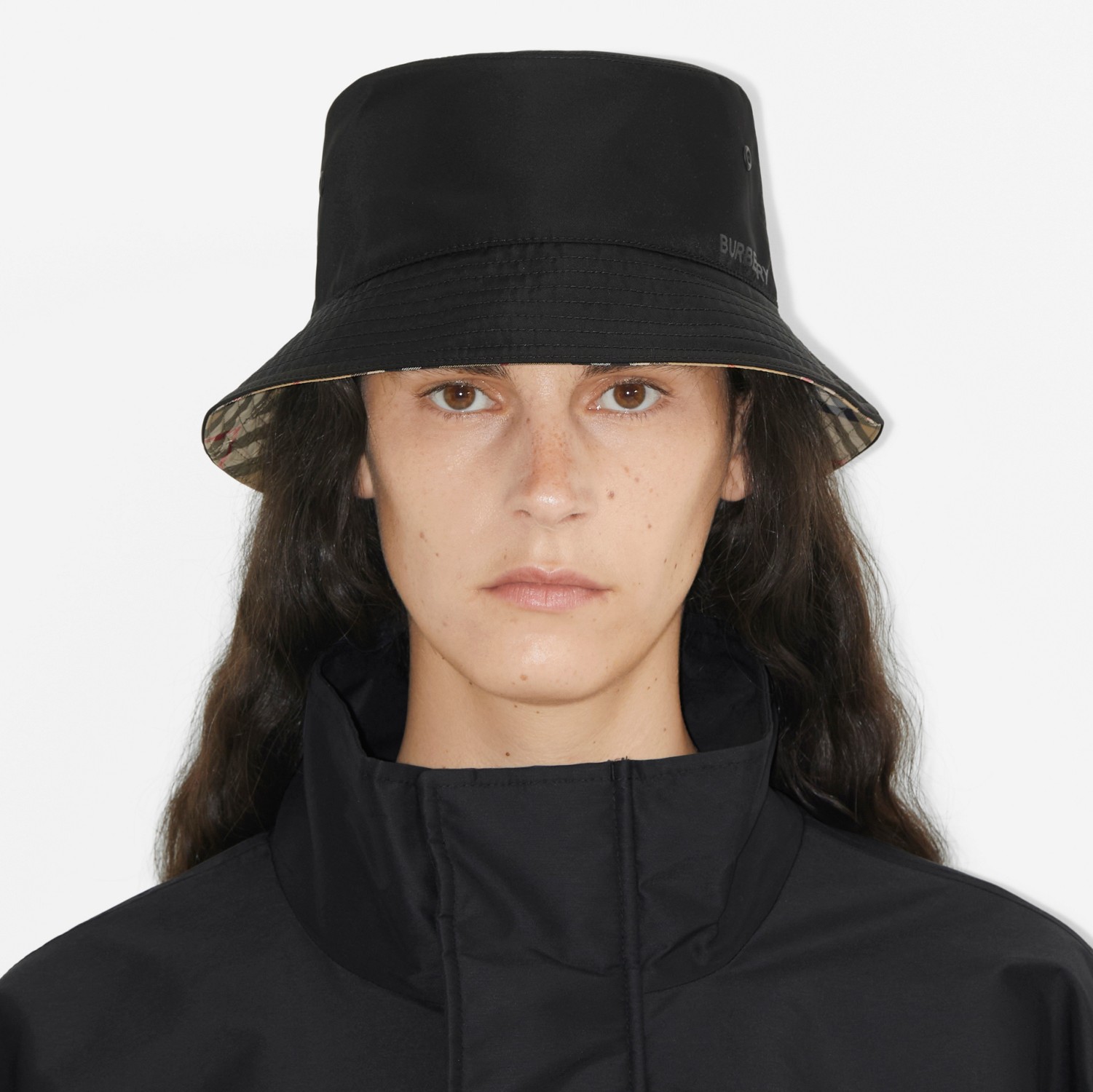 Reversible Bucket Hat in Black/archive Beige | Burberry® Official