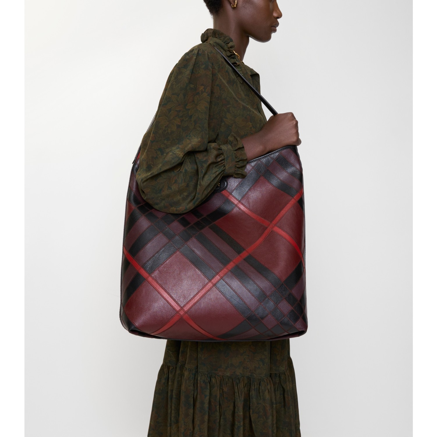 Large Highlands Shoulder Bag