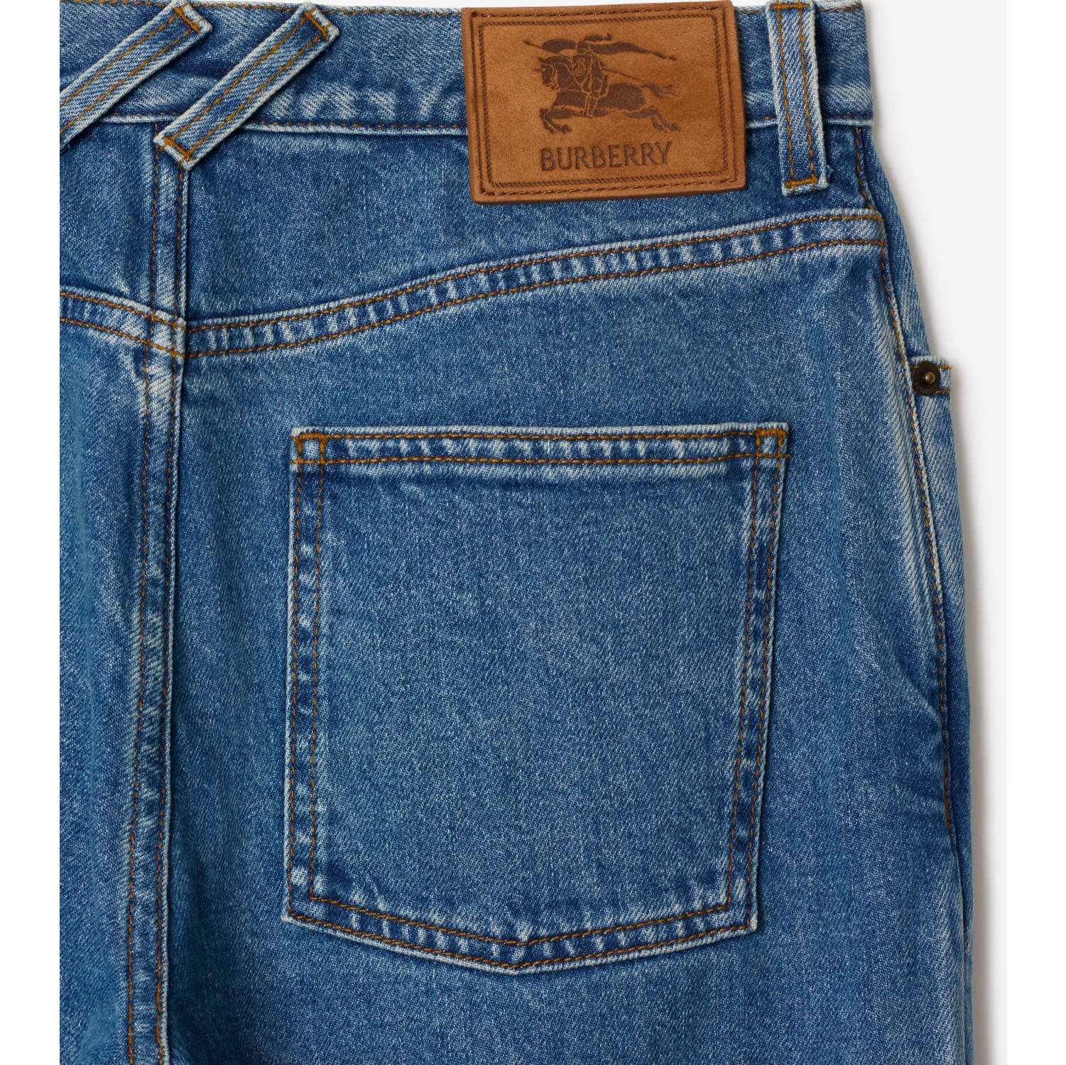 Jeans dritti a vita media