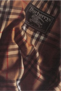 Etiqueta de roupa da Burberry