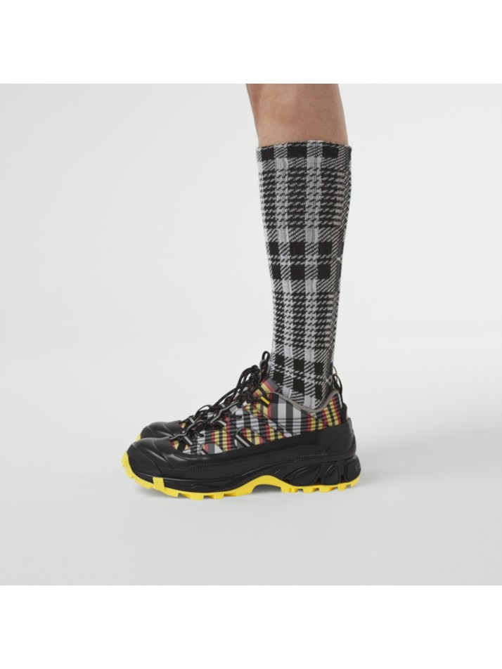 格纹弹力棉质混纺及膝袜