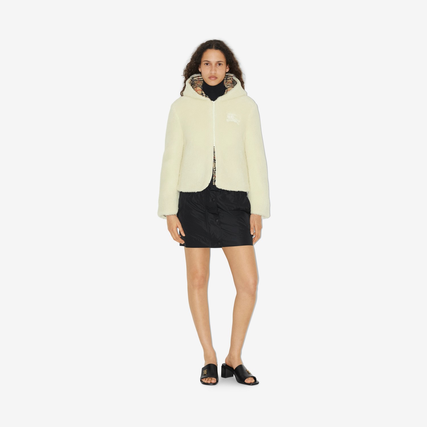 Chaqueta en polar con EKD y capucha (Vainilla Helado) - Mujer | Burberry® oficial