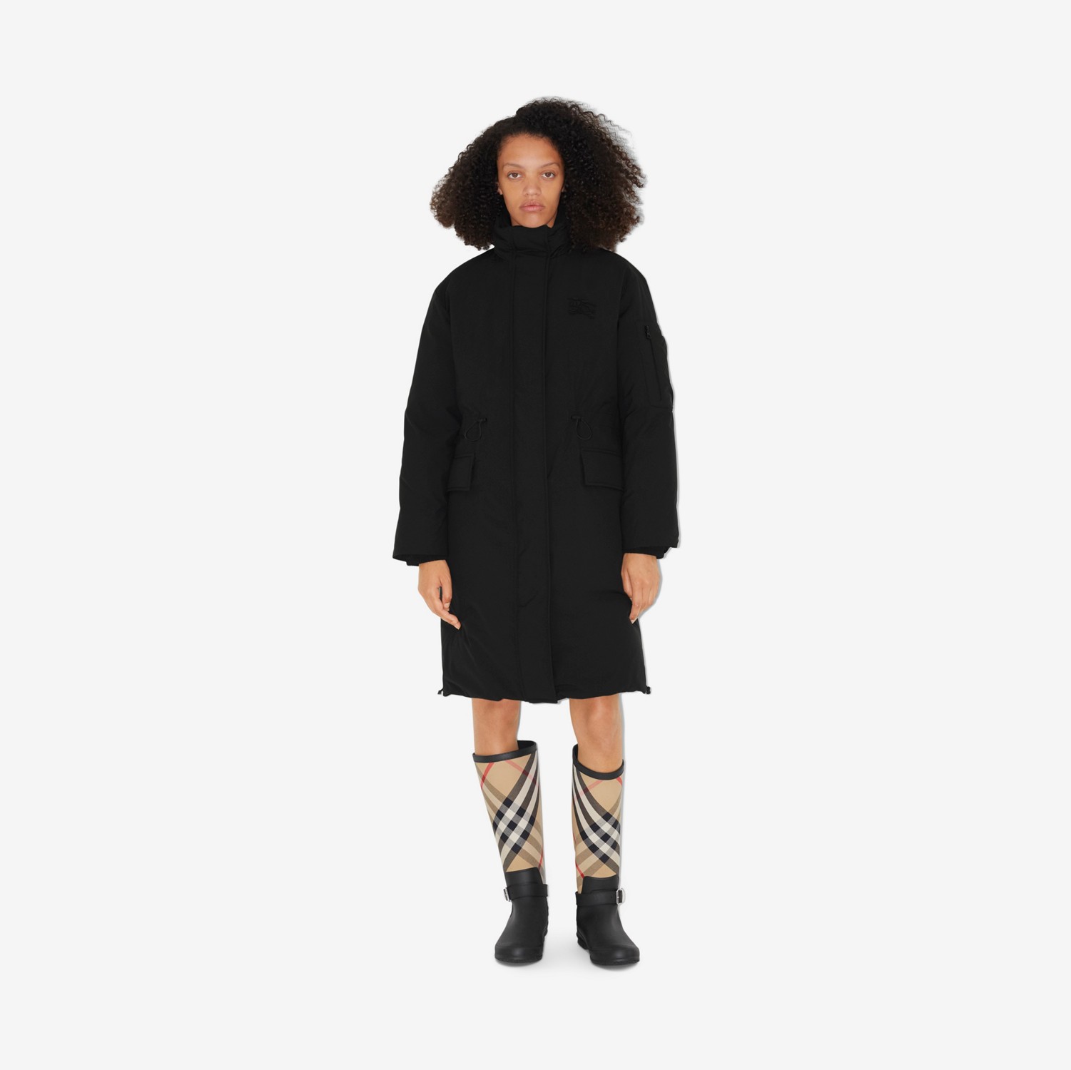 Abrigo con capucha y EKD (Negro) - Mujer | Burberry® oficial