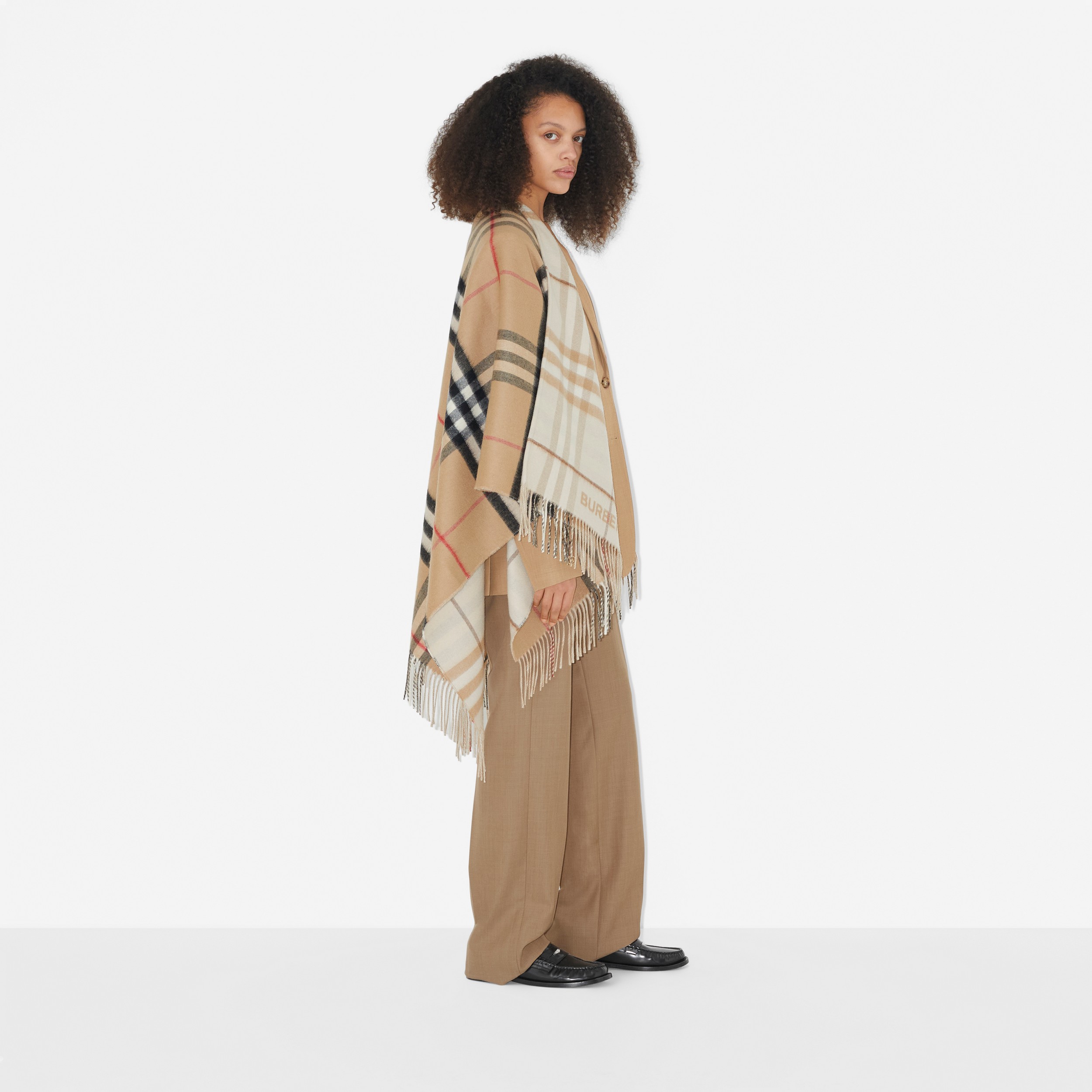 Contrast Check Wool Cashmere Cape in Archive Beige/soft Fawn | Burberry® Official - 3
