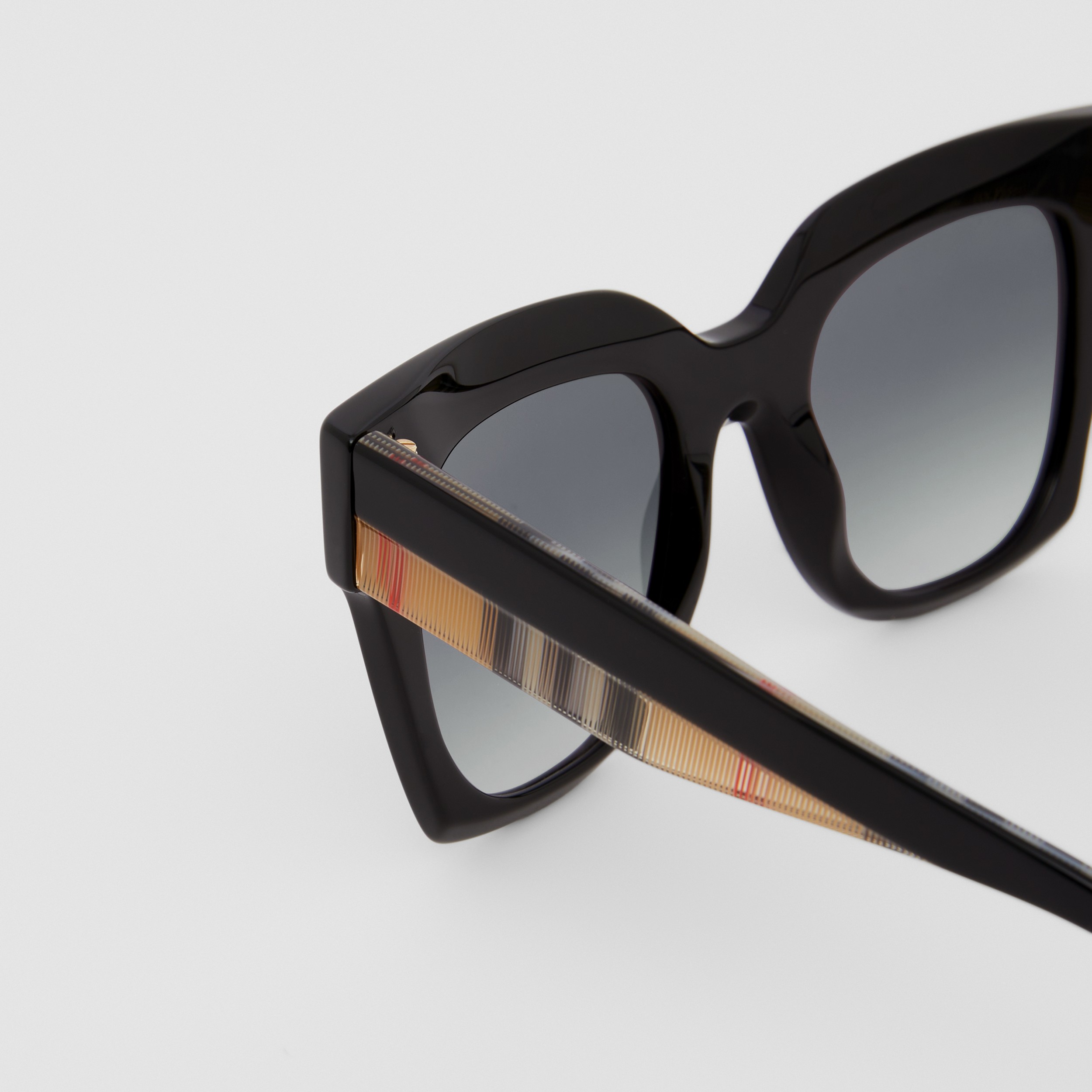 Eckige Sonnenbrille aus Bio-Acetat (Schwarz/beige) - Damen | Burberry® - 2