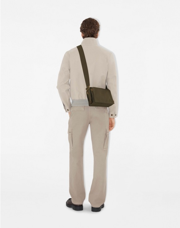 メンズ シグネチャー トレンチバッグ | Burberry® 公式サイト メンズ シグネチャー トレンチバッグ | Burberry® 公式サイト