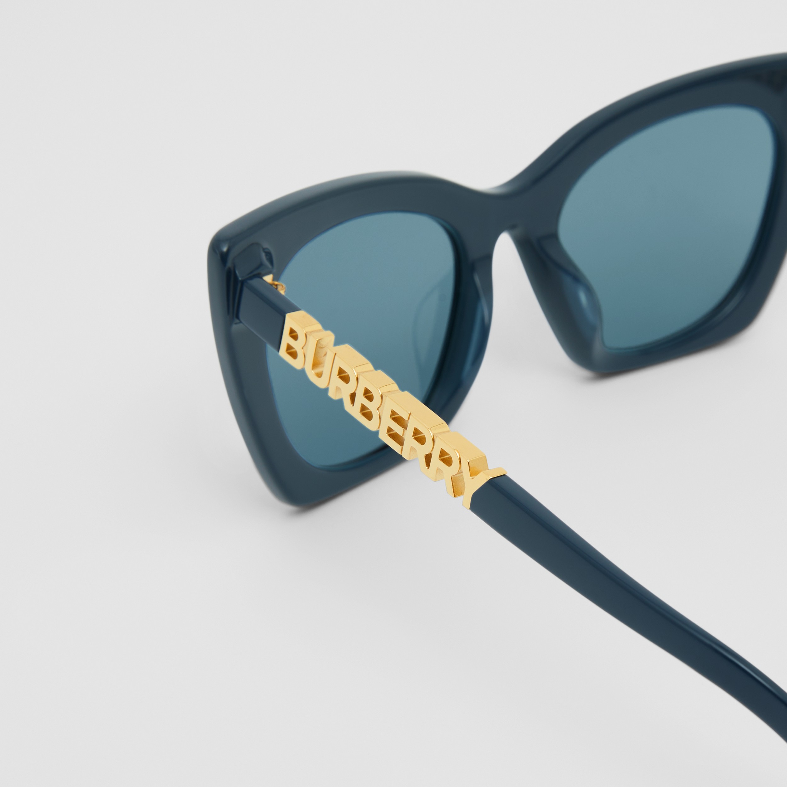 Cat-Eye-Sonnenbrille mit Logodetail (Marineblau) - Damen | Burberry® - 2