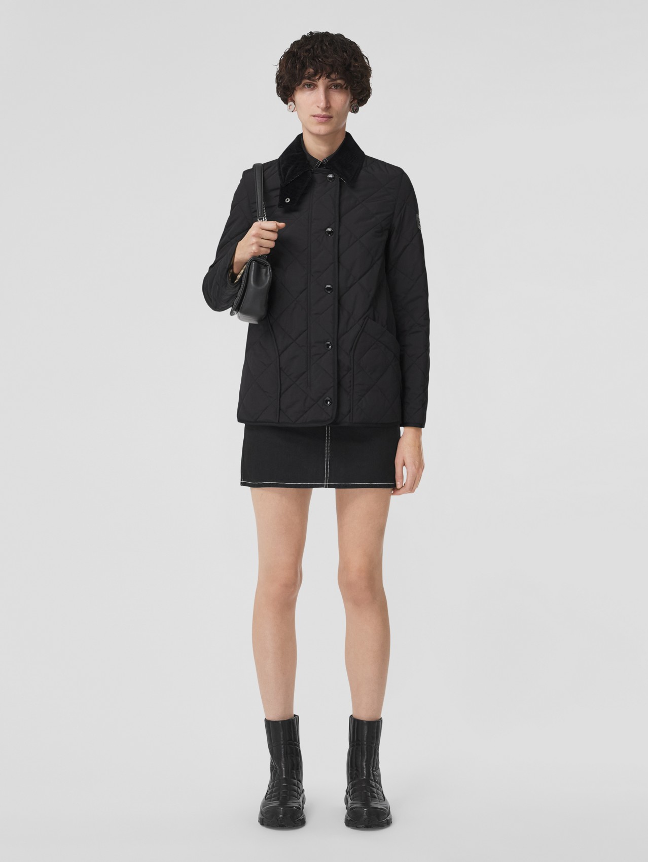 Diamond Quilted Thermoregulated Barn Jacket in Black