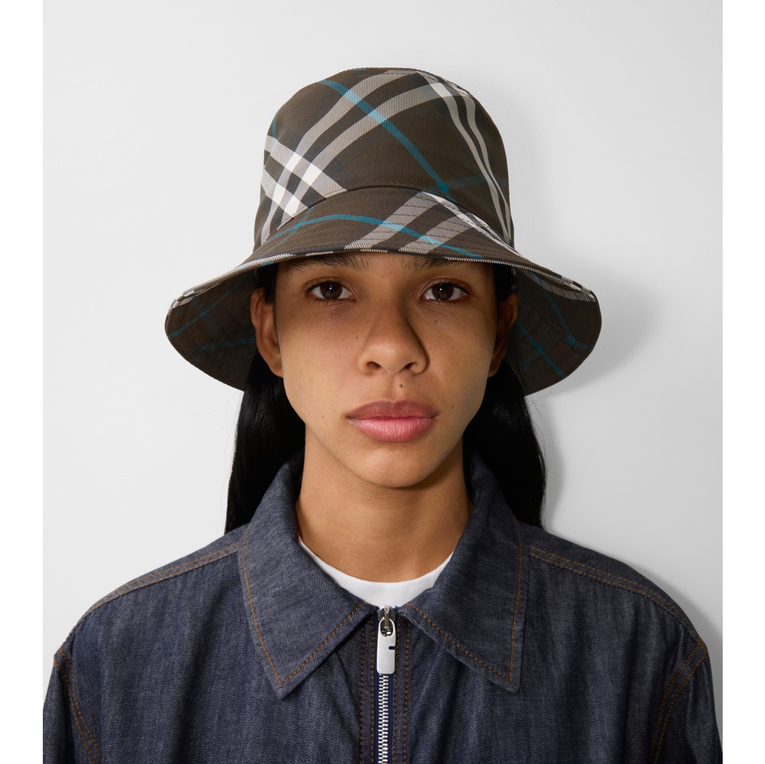 Check Bucket Hat in Snug Men Burberry Official