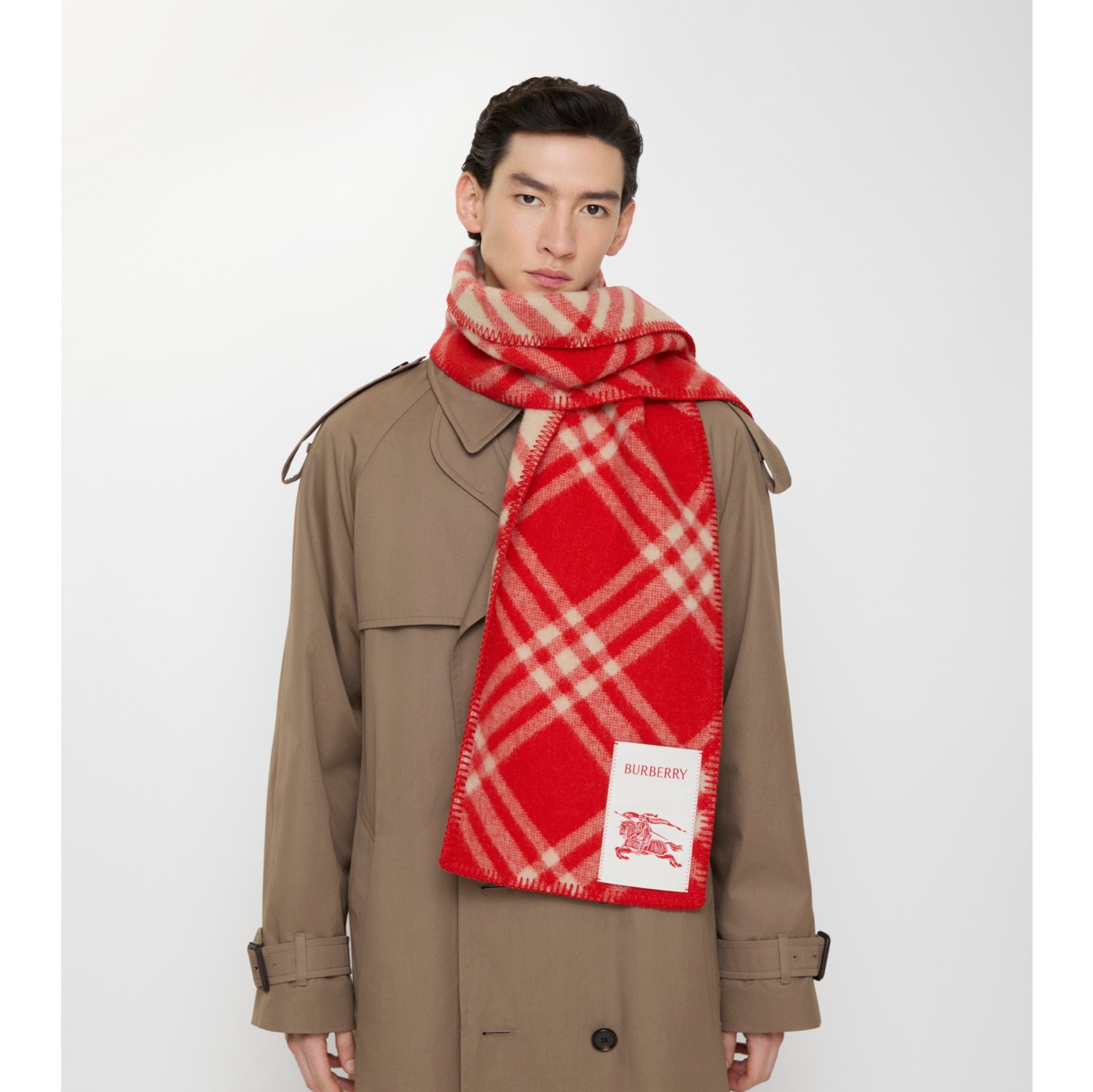 Wollschal mit Karomuster