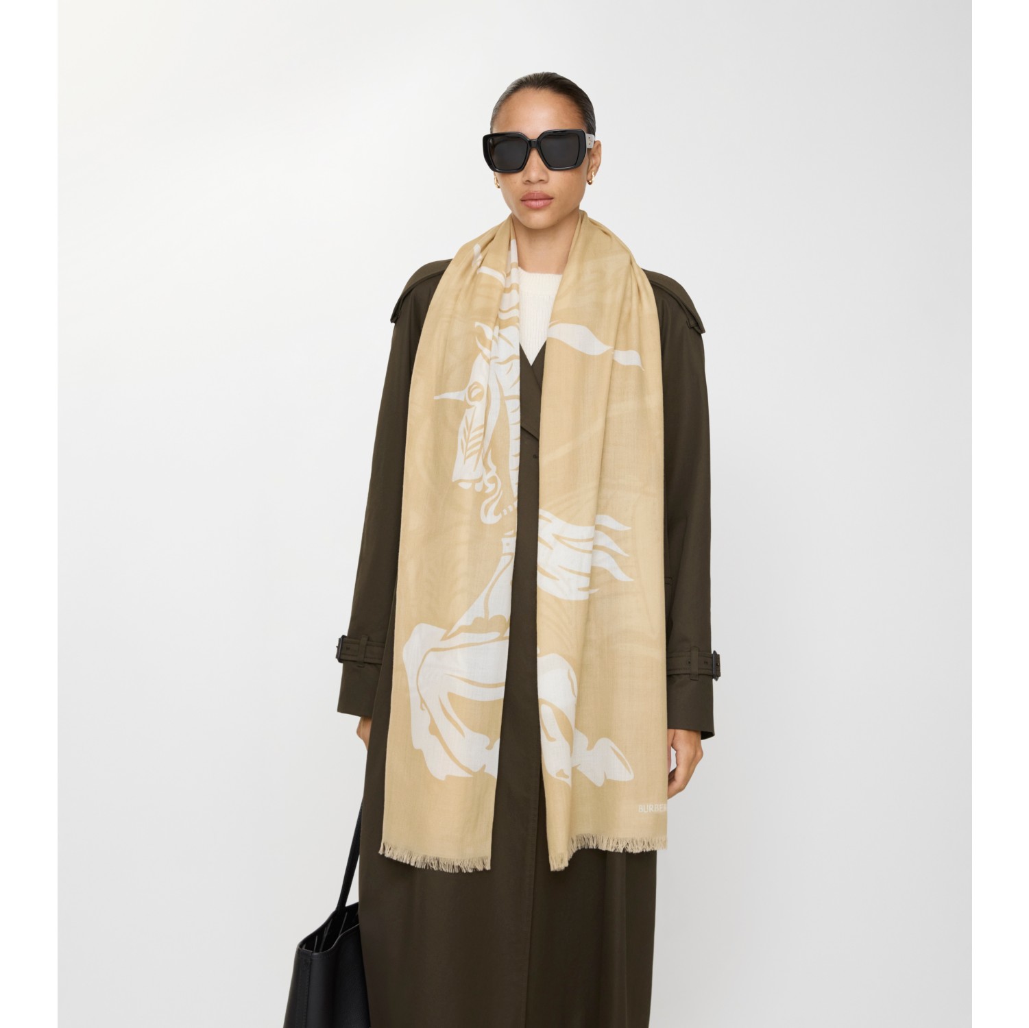 Wide Knight Wool Scarf in Sand beige | Burberry® Official
