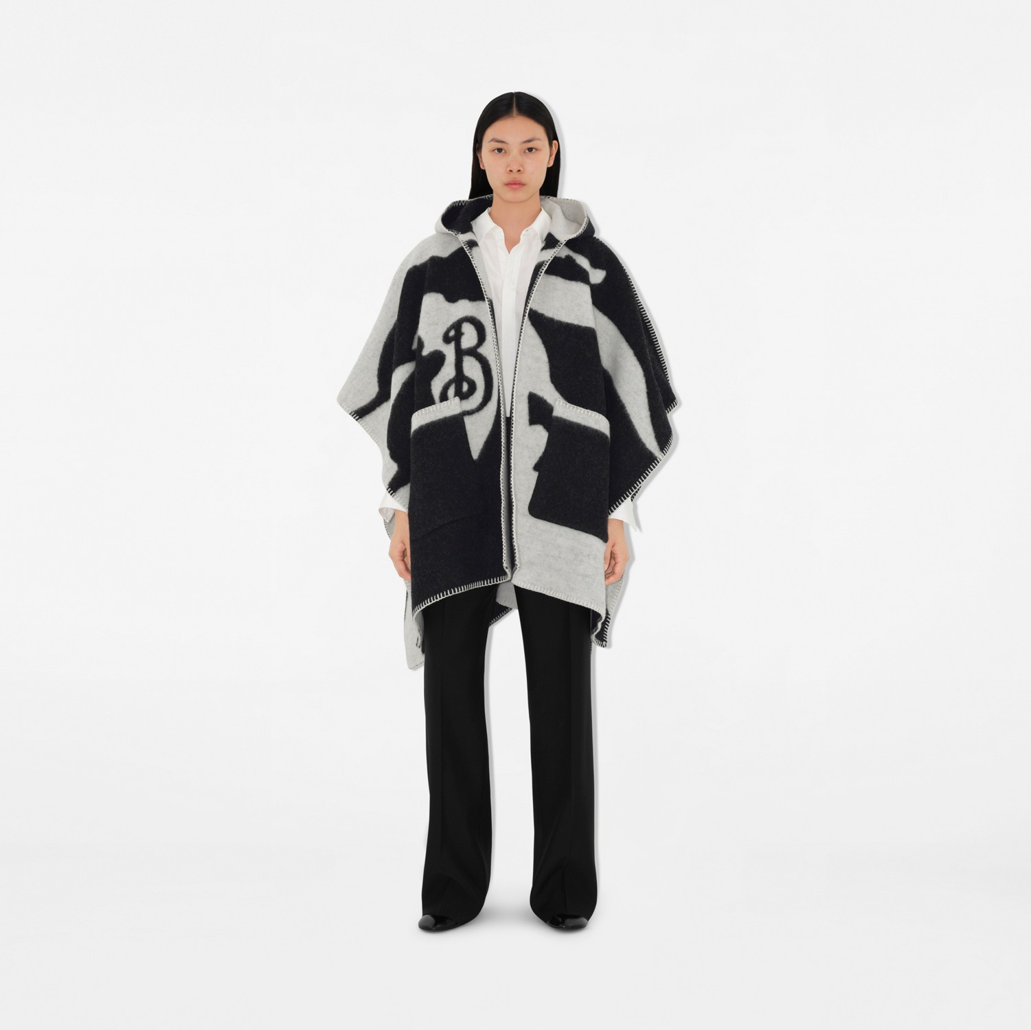 EKD ウールケープ (ブラック/ホワイト) | Burberry®公式サイト EKD ウールケープ (ブラック/ホワイト) | Burberry®公式サイト