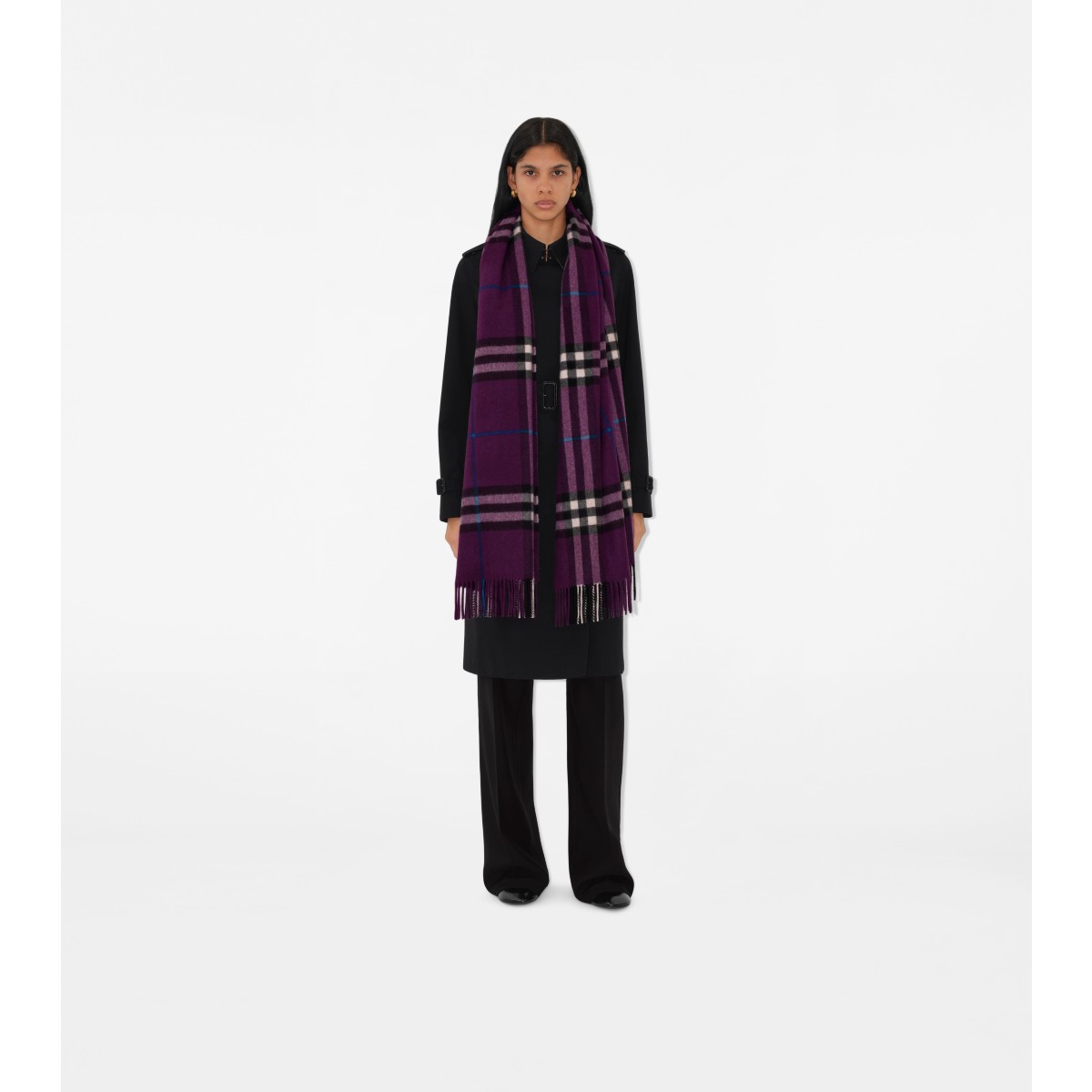 Shop Burberry Wide Check Cashmere Scarf In Pansy